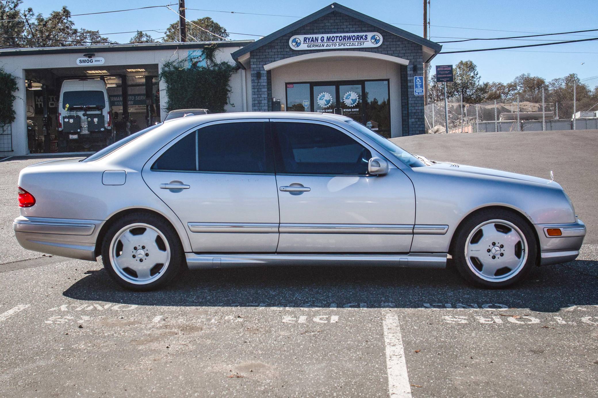 2000 Mercedes-Benz E55 AMG