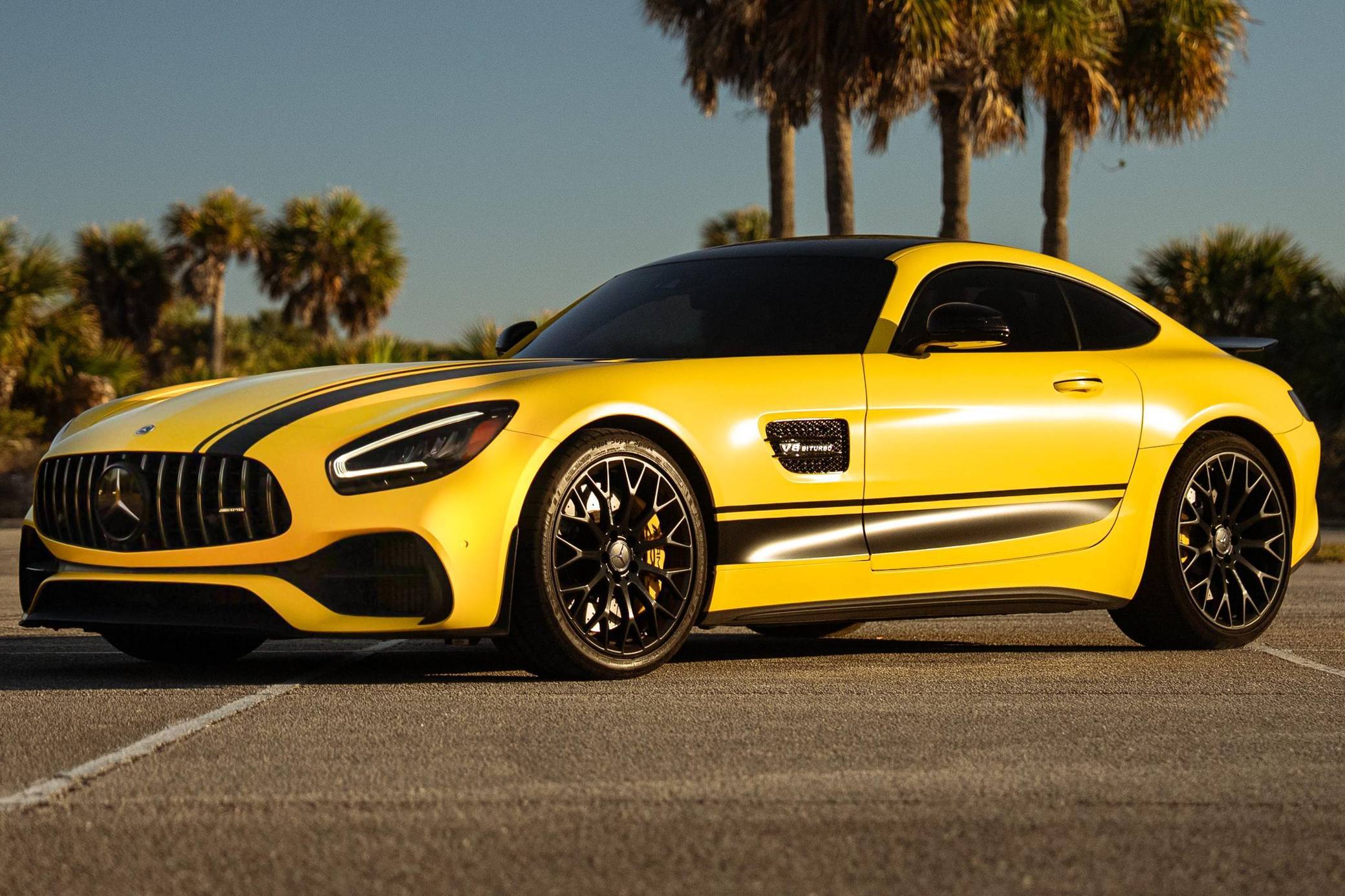 2021 Mercedes-AMG GT Stealth Edition VIN: W1KYJ8CA7MA043310 for