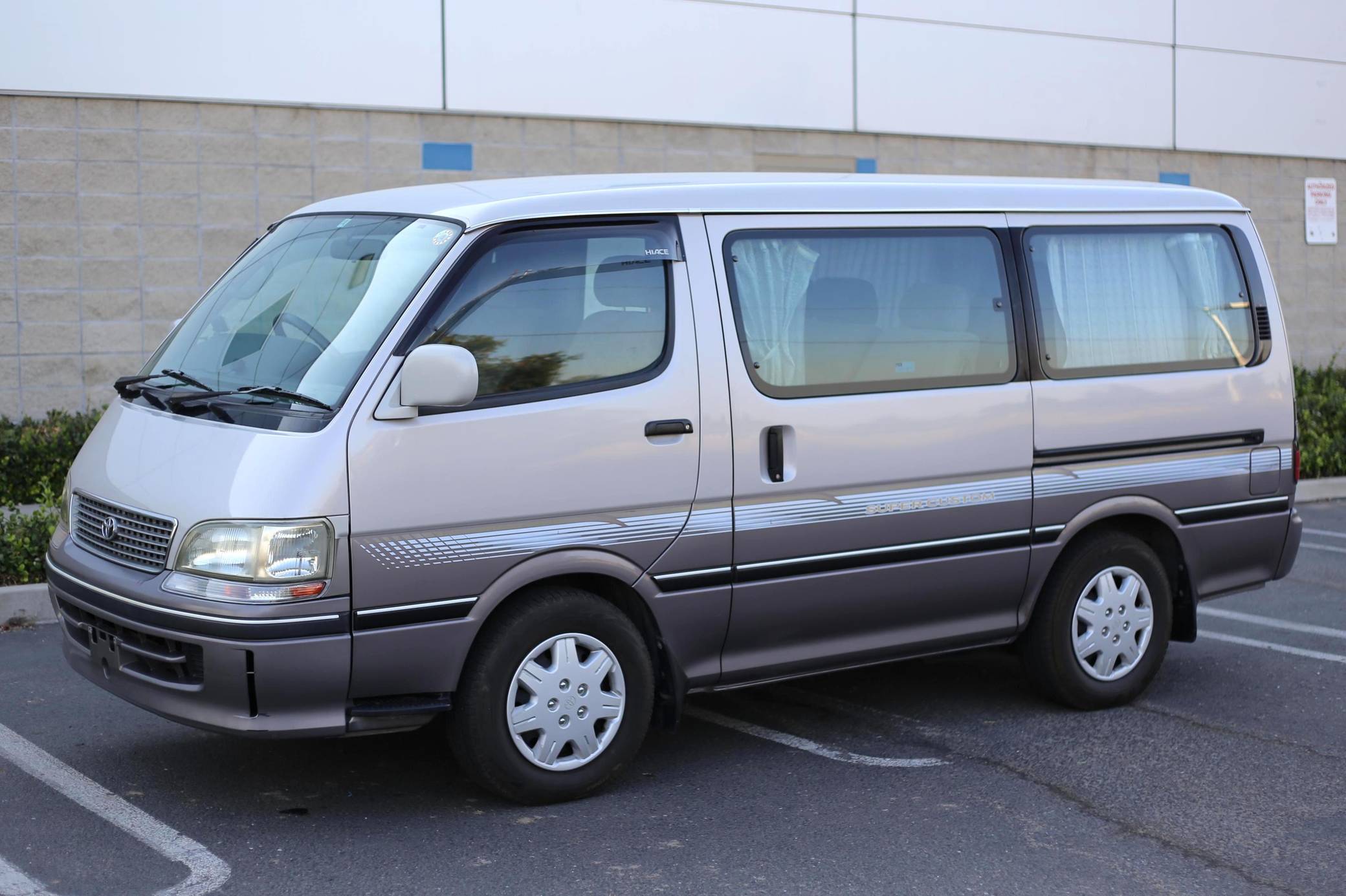 1998 Toyota HiAce Super Custom