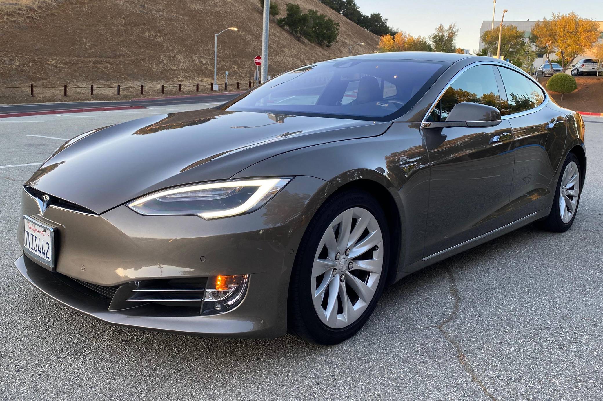 Onweersbui excelleren Legacy 2016 Tesla Model S 75D for Sale - Cars & Bids