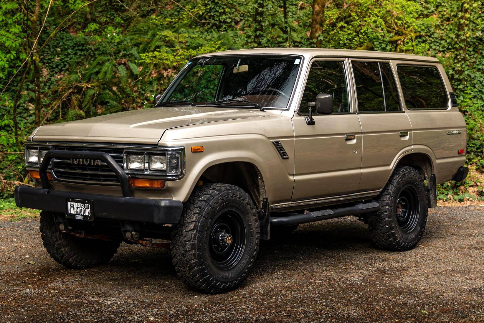 Karen　ベージュ 1990 Toyota Land Cruiser for Sale - Cars & Bids