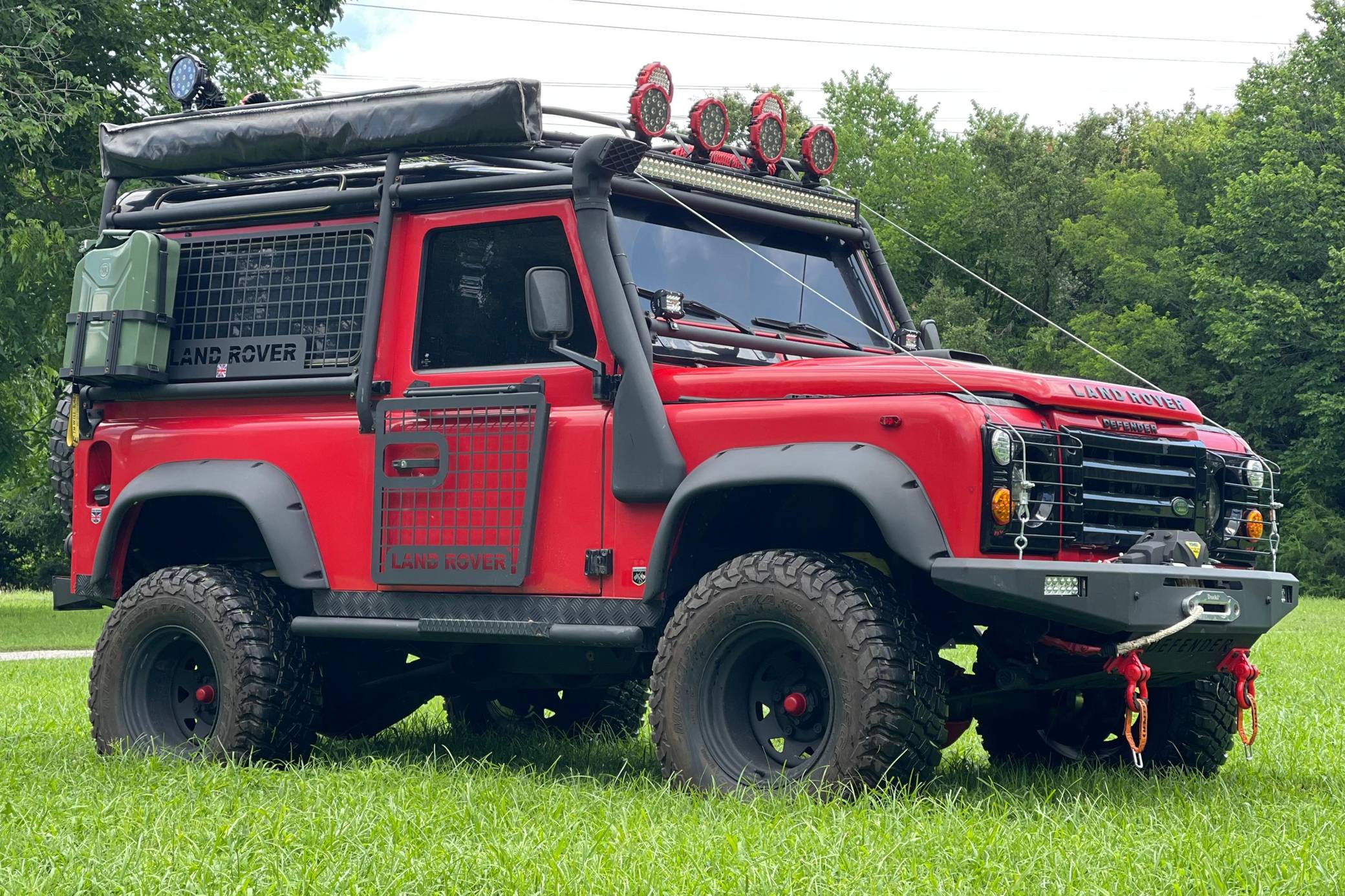 1993 Land Rover Defender 90 VIN: SALLDHHC8LF808979 for Sale - Cars & Bids