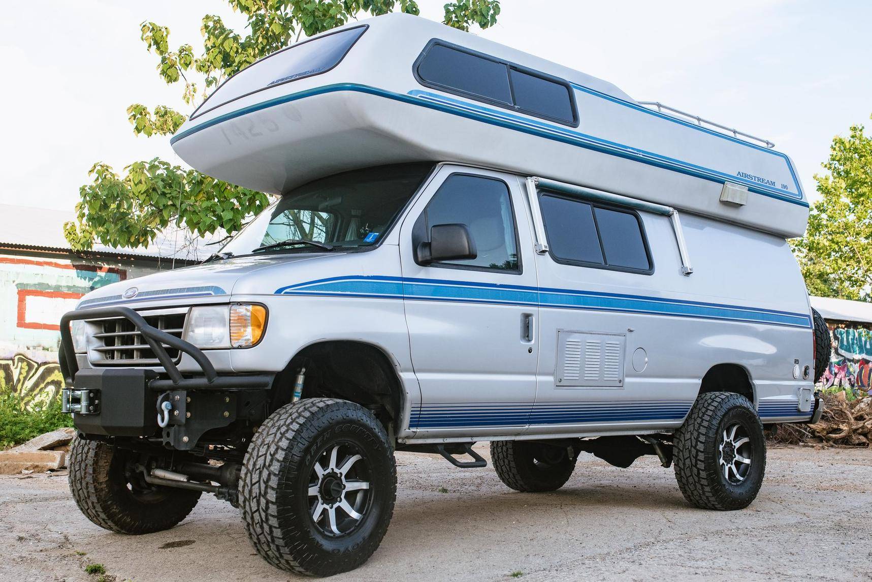 1995 Ford E-350 Airstream B190 Motorhome 4x4 for Sale - Cars & Bids