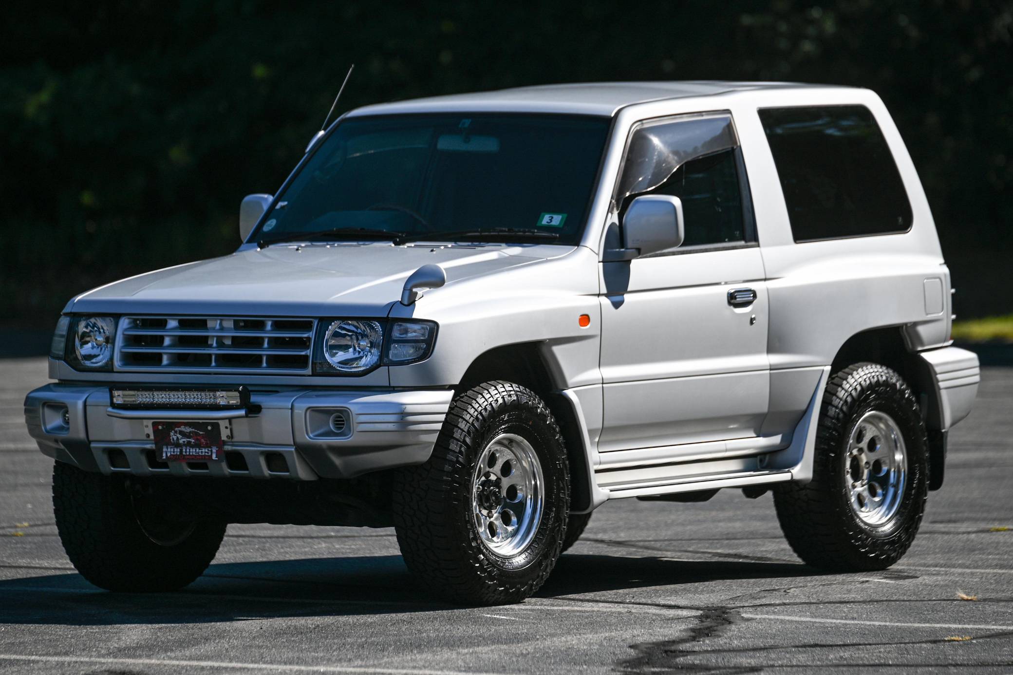 1997 Mitsubishi Pajero ZX Wide