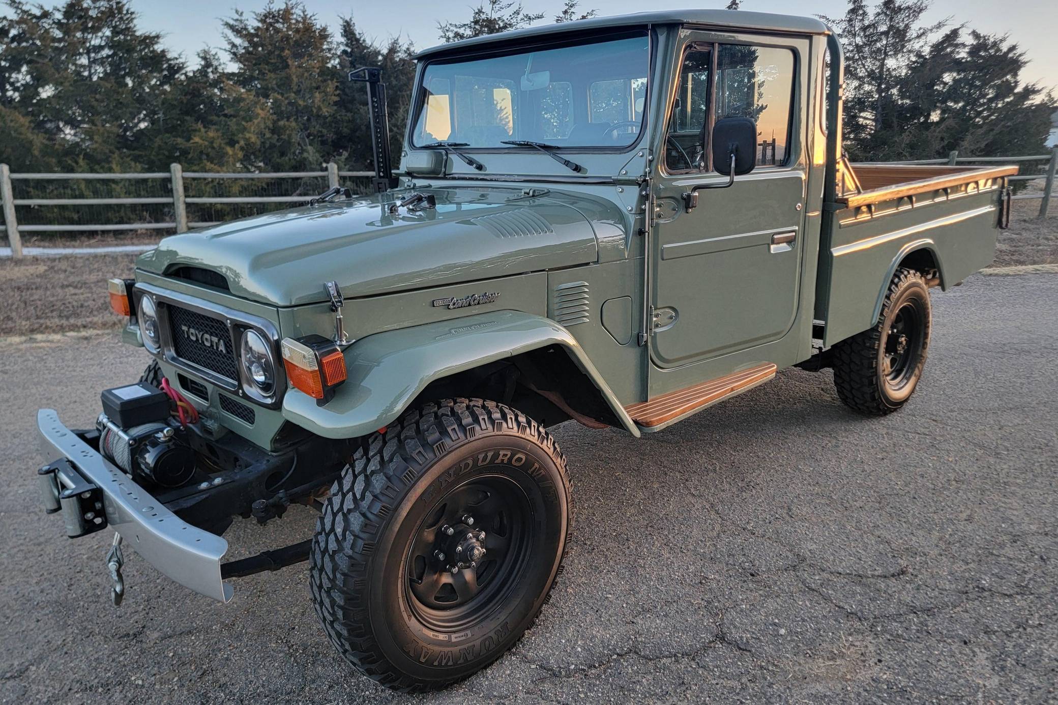 1984 Toyota Land Cruiser Pickup 4x4