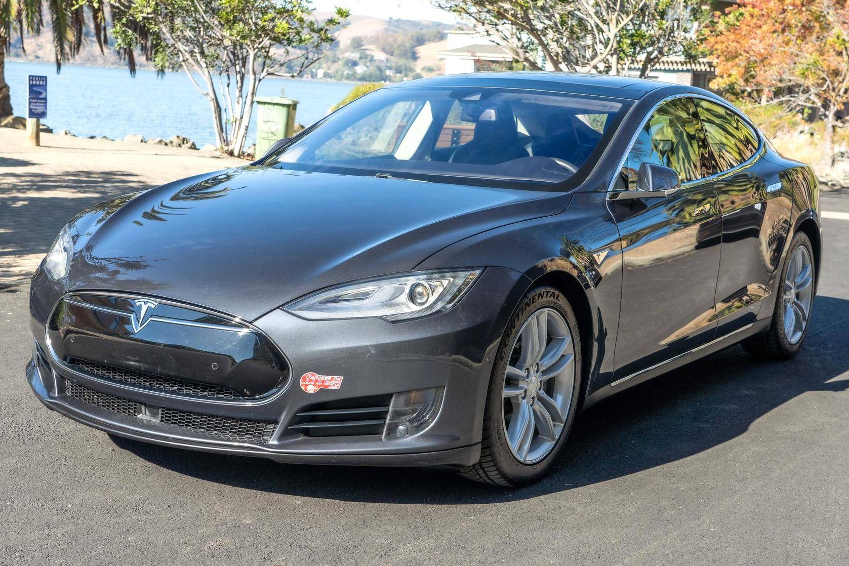 segment Expertise verf 2015 Tesla Model S 85D for Sale - Cars & Bids