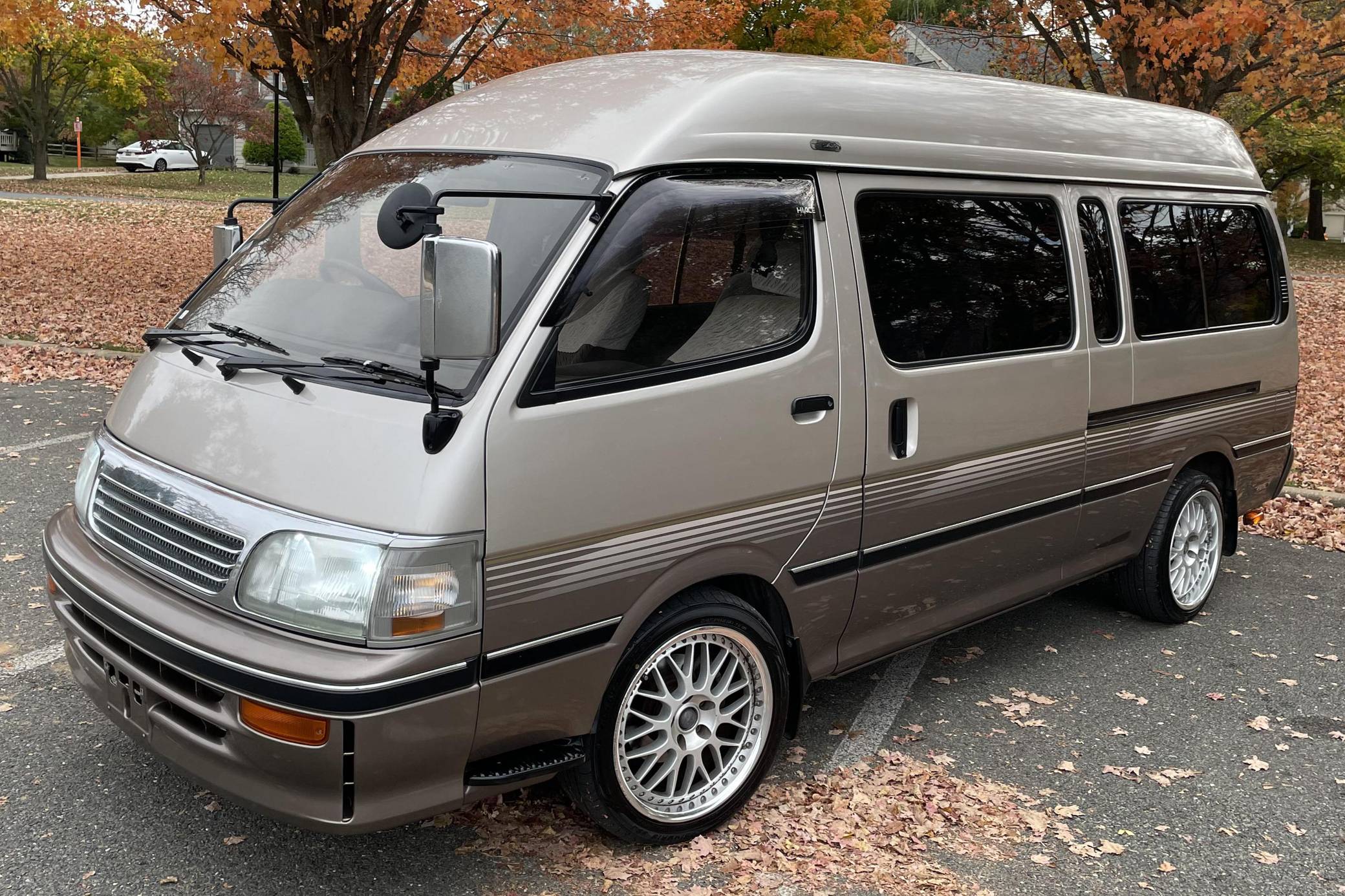 1995 Toyota HiAce Grand Cabin G