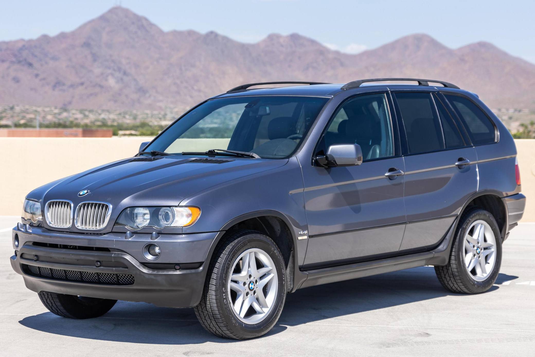 2003 BMW X5 4.4i