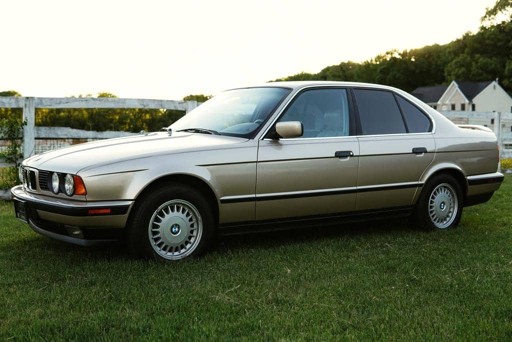 1993 BMW 525i Sedan auction - Cars & Bids