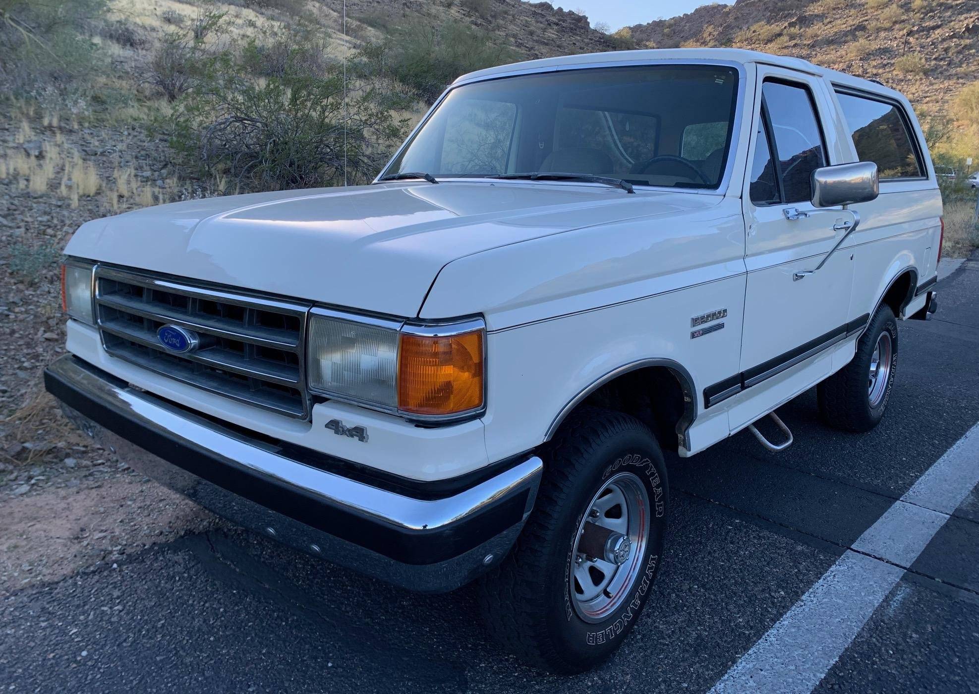 1989 Ford Bronco XLT 4x4