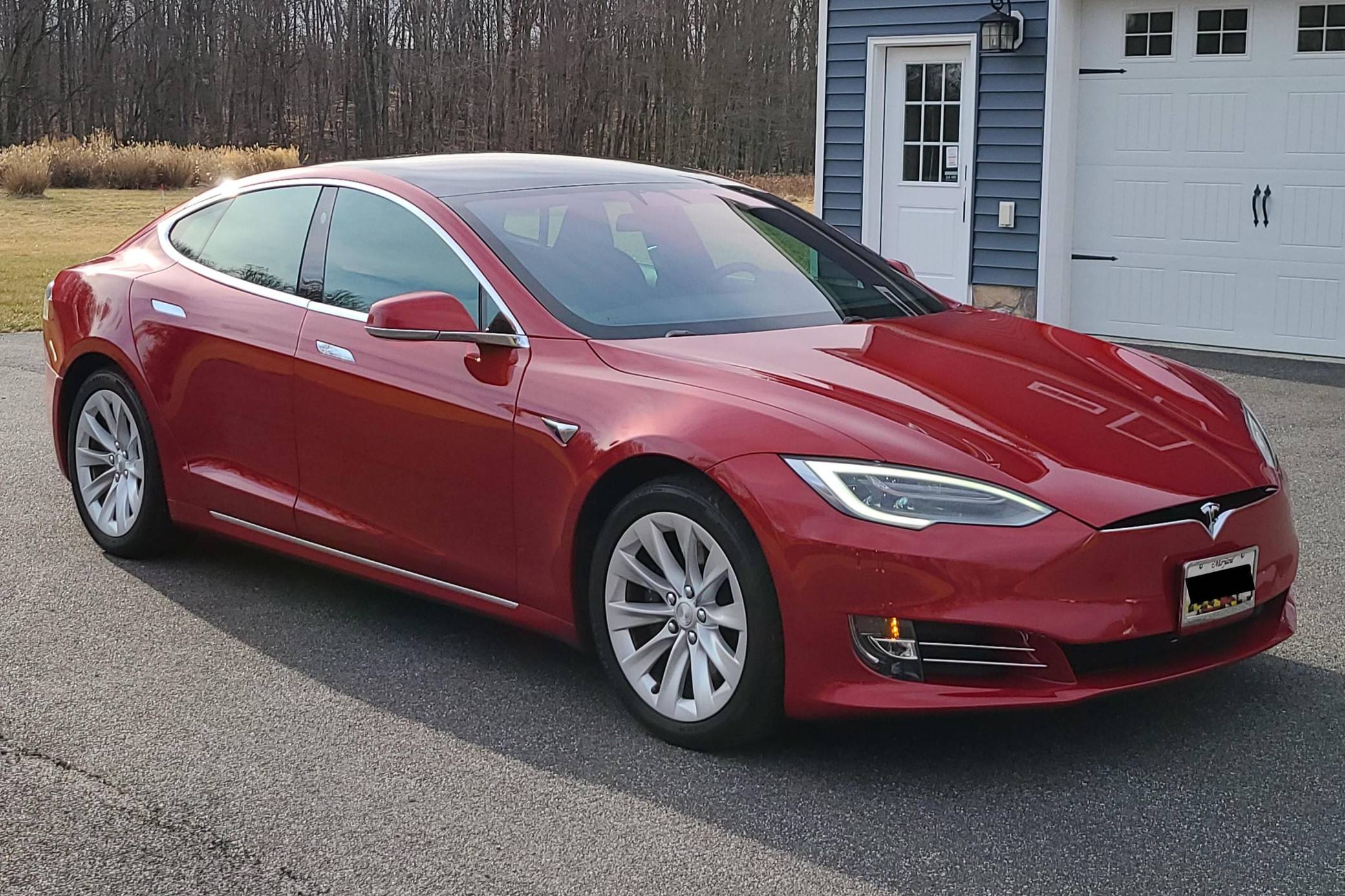 Tesla s on sale 75d range