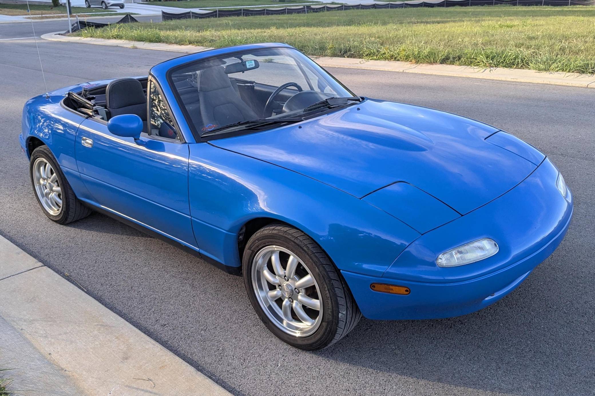 1990 Mazda MX-5 Miata VIN: JM1NA3512L0120666 for Sale - Cars & Bids