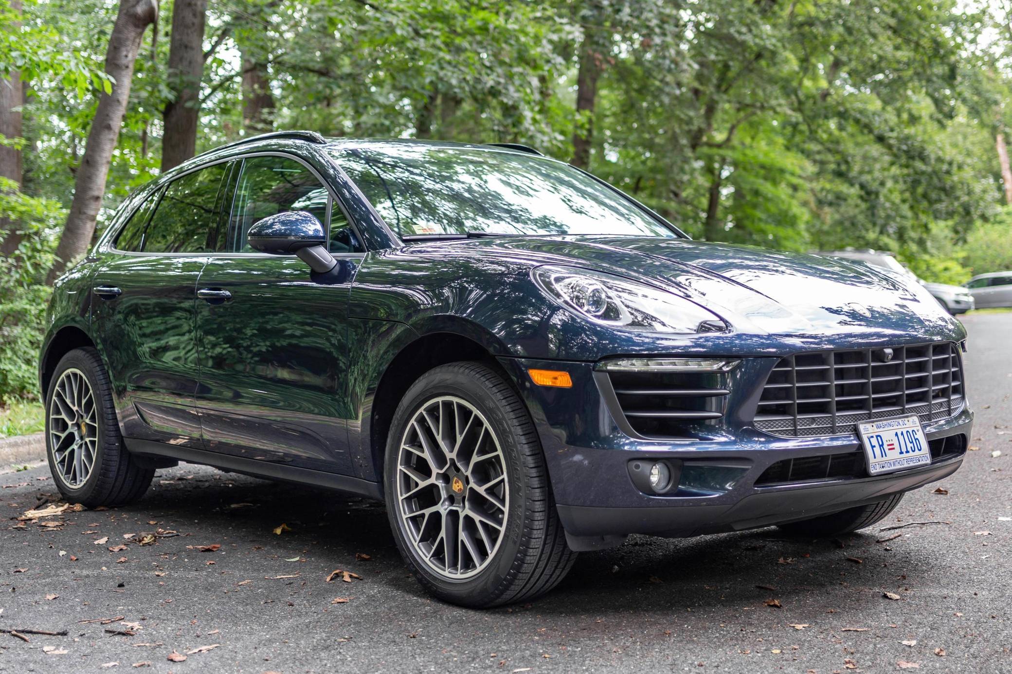 2018 Porsche Macan VIN: WP1AA2A59JLB03018 for Sale - Cars & Bids