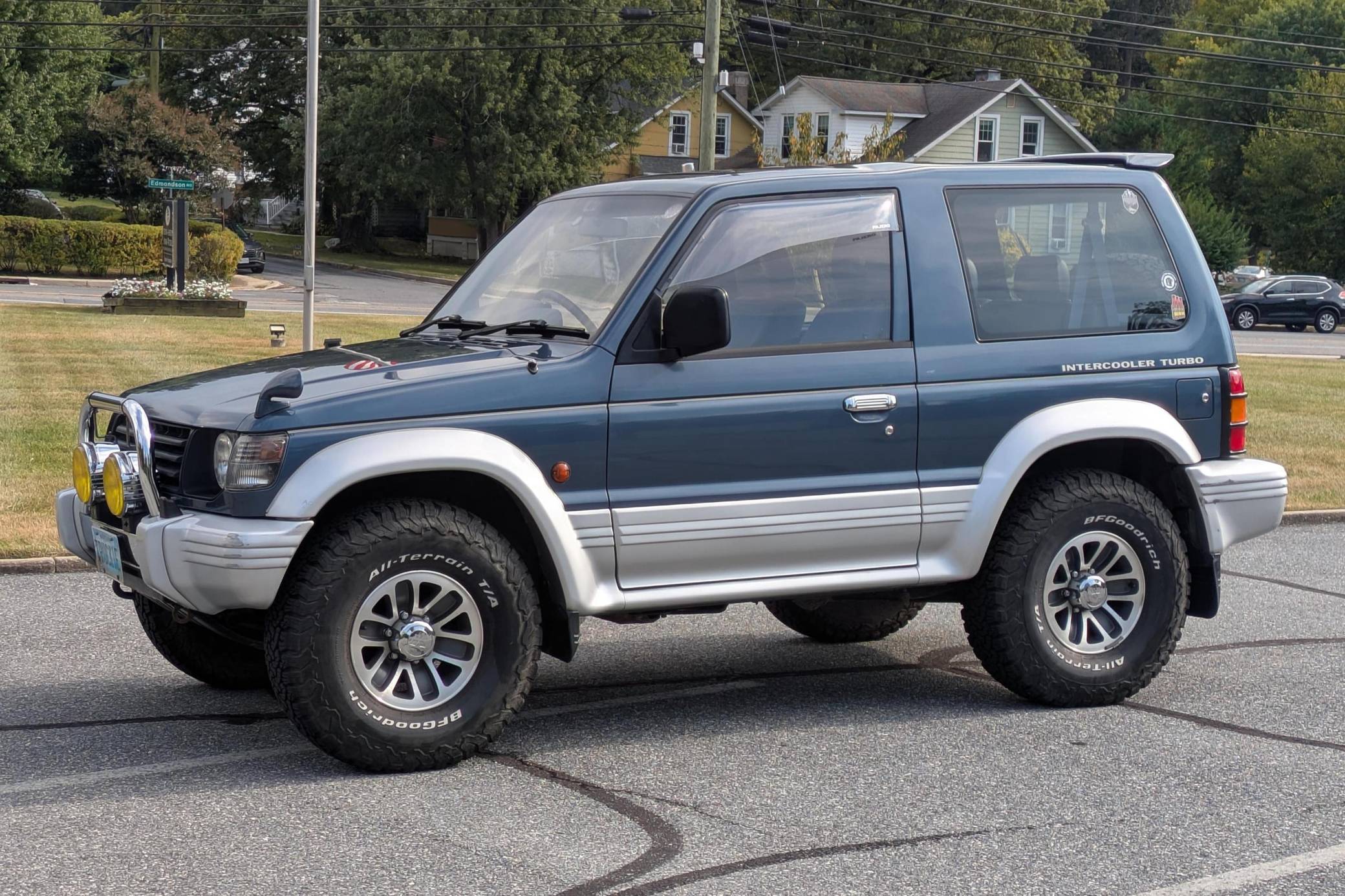 1992 Mitsubishi Pajero 2500 TD 2-Door 4WD VIN: V244034706 for Sale - Cars \u0026  Bids, image size:2080x1386