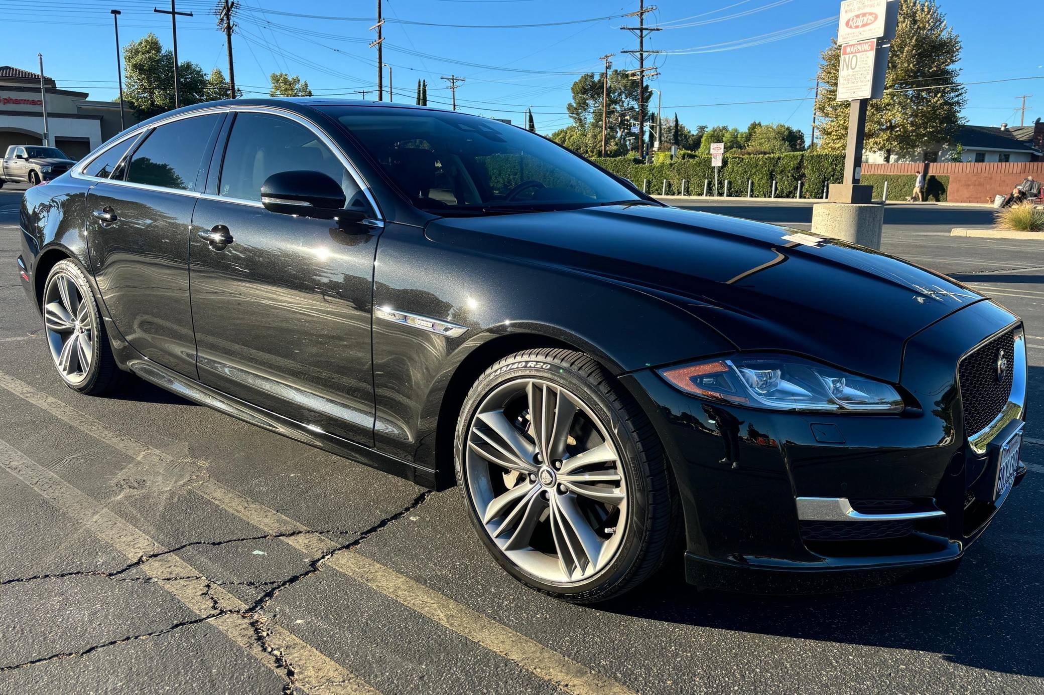 2018 Jaguar XJ R-Sport