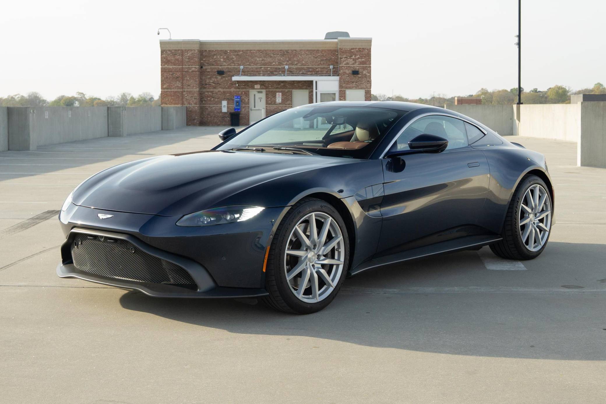 2020 Aston Martin Vantage