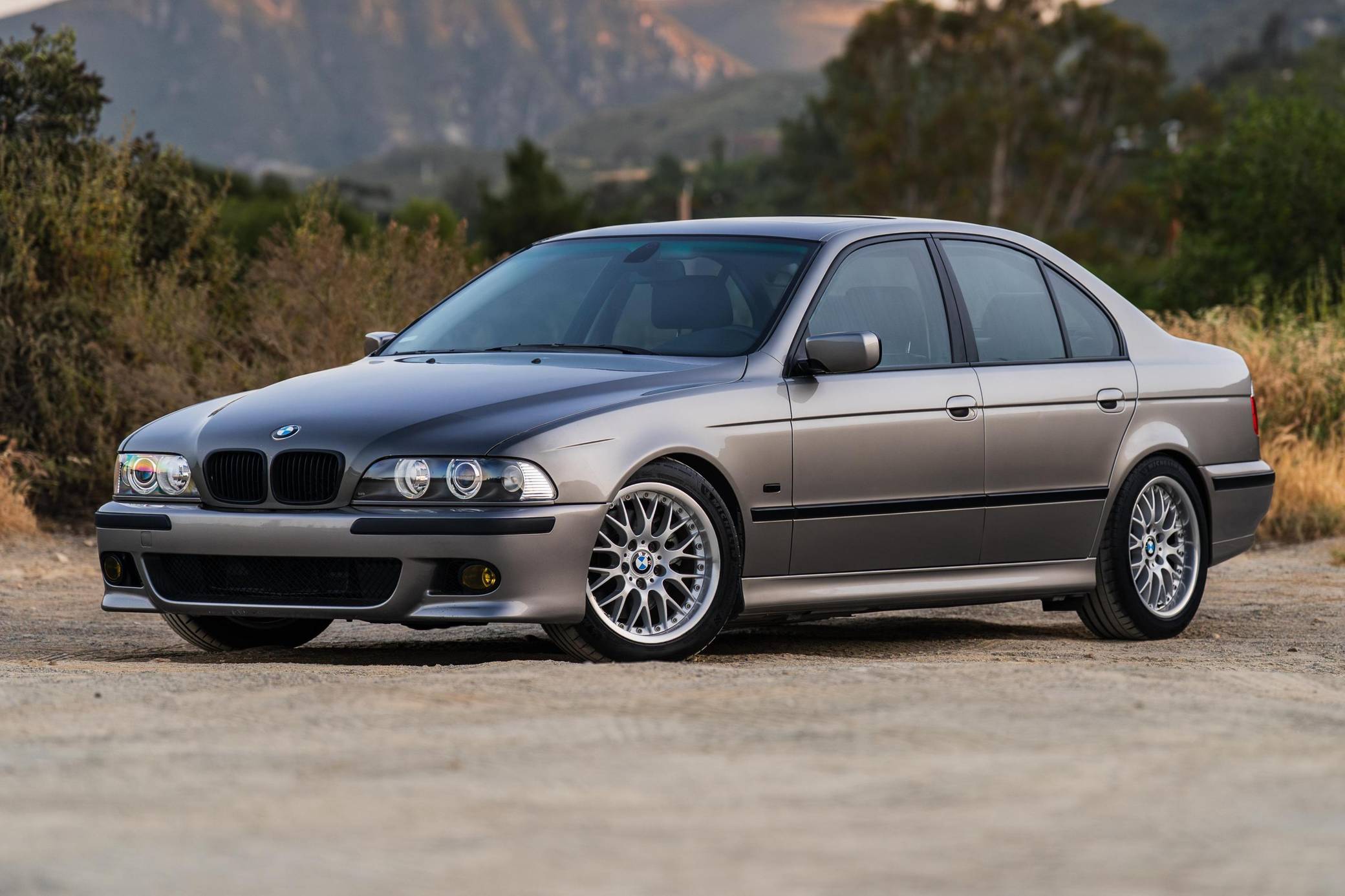 2002 BMW 5 Series