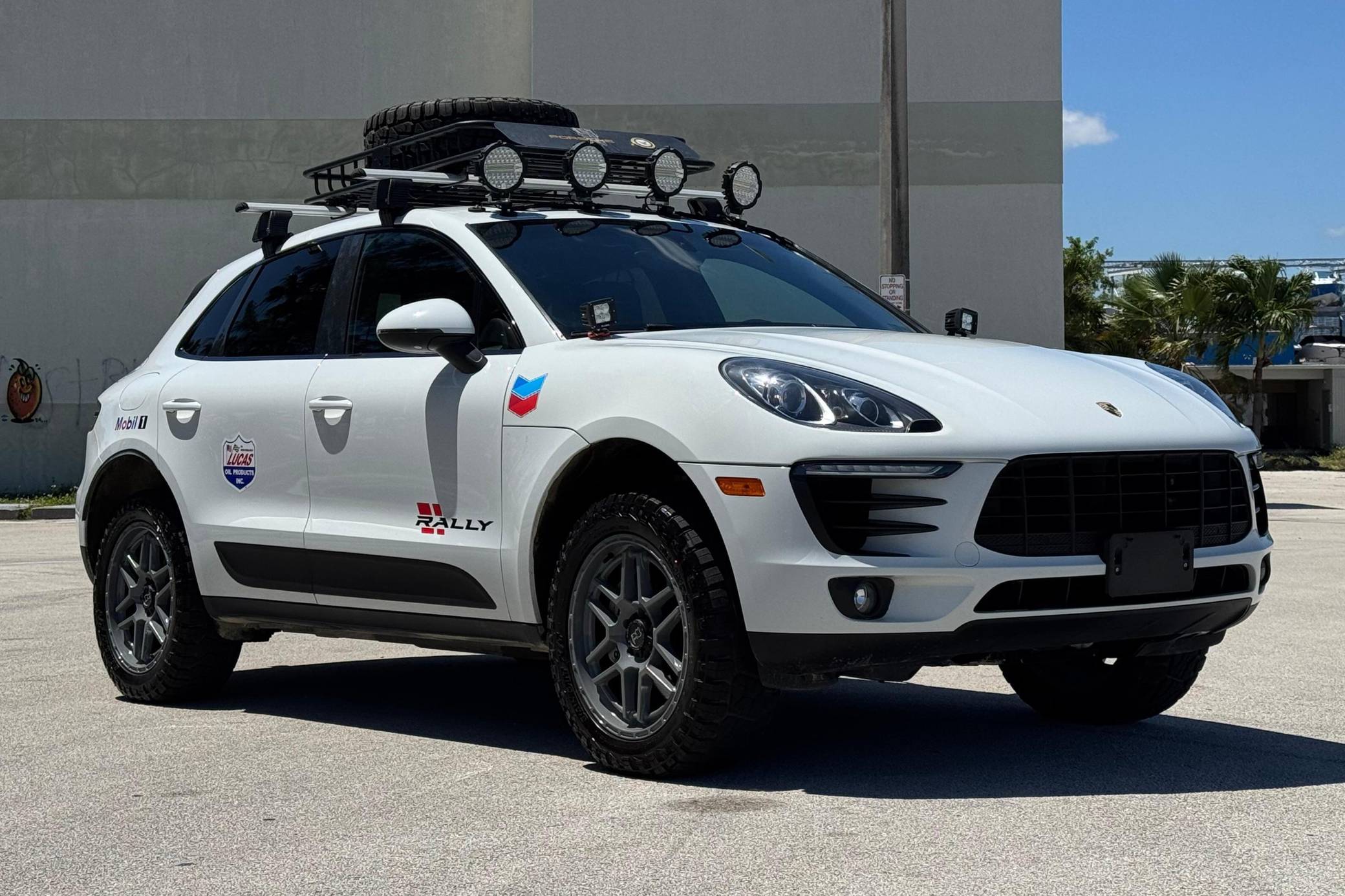 2015 Porsche Macan