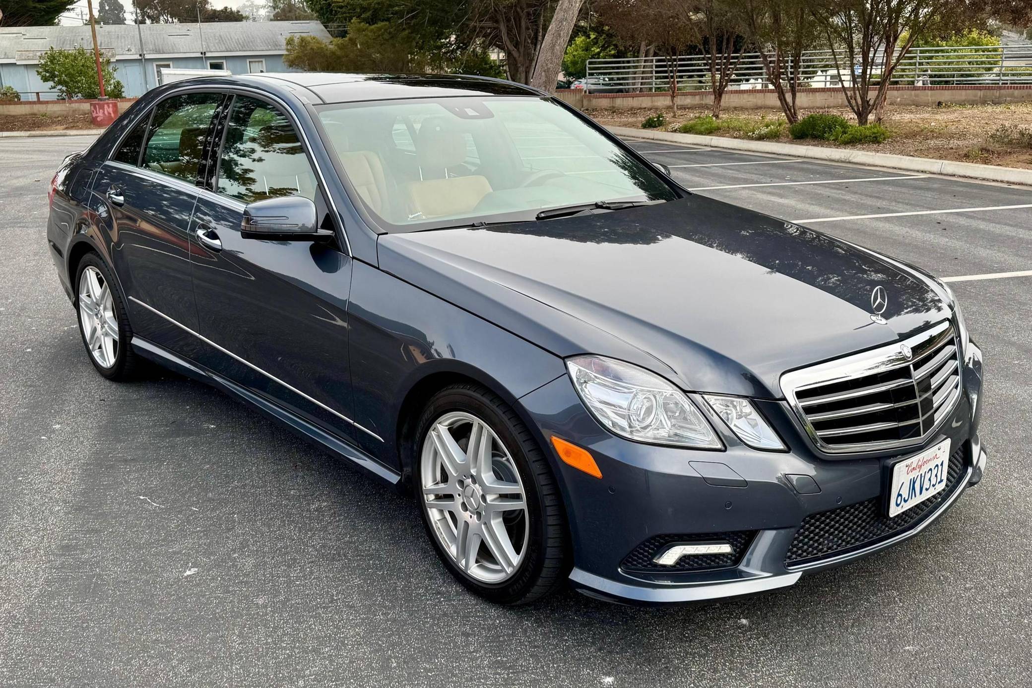 Fascinating Mercedes Benz E550 Specs Images