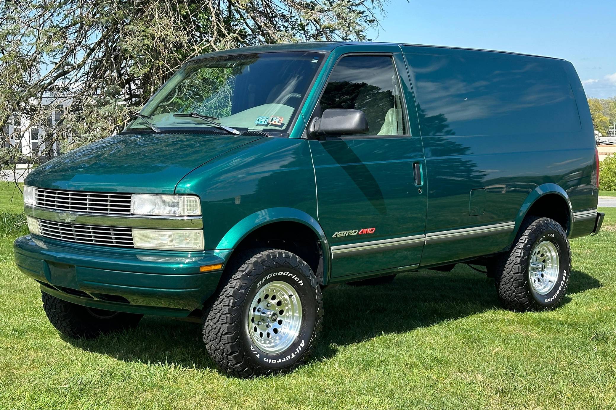 2000 Chevrolet Astro AWD for Sale - Cars & Bids