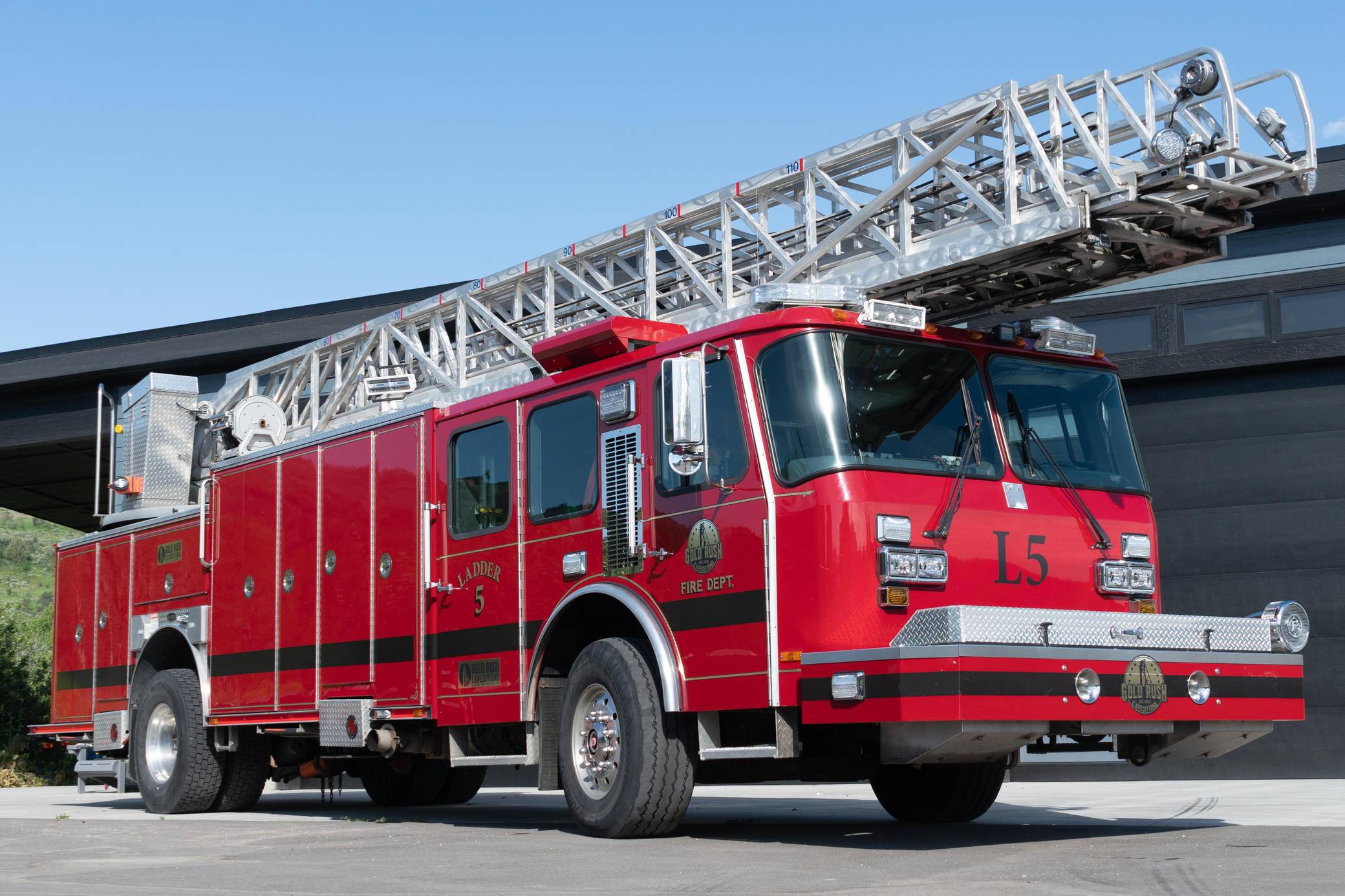 2000 E-One 110 Aerial Fire Truck