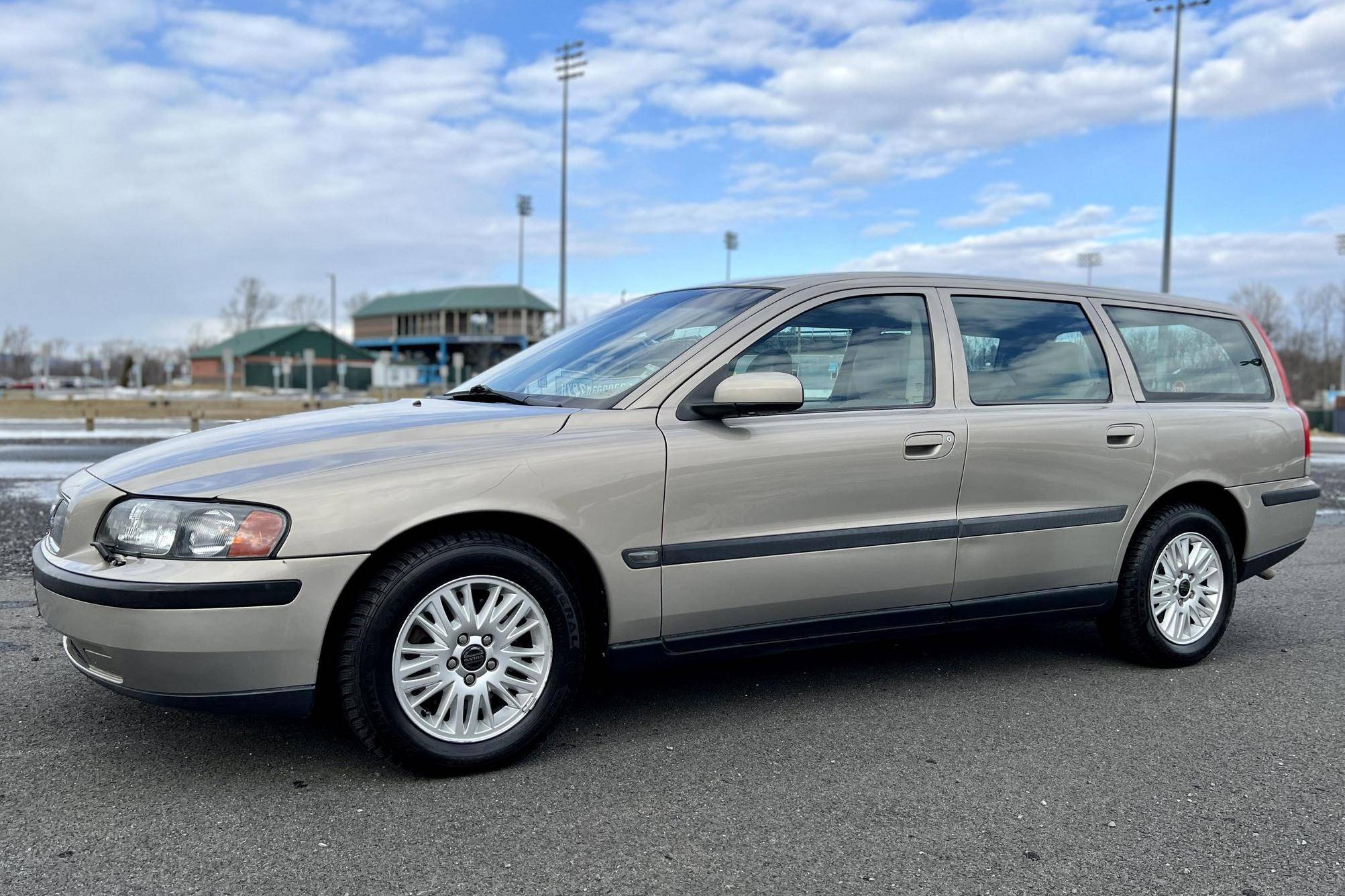 2004 Volvo V70