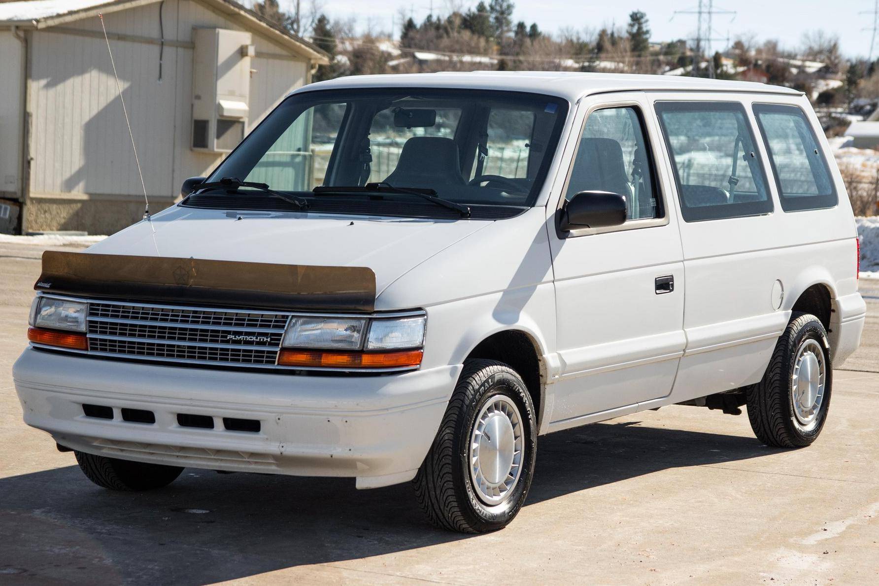 1994 Plymouth Voyager