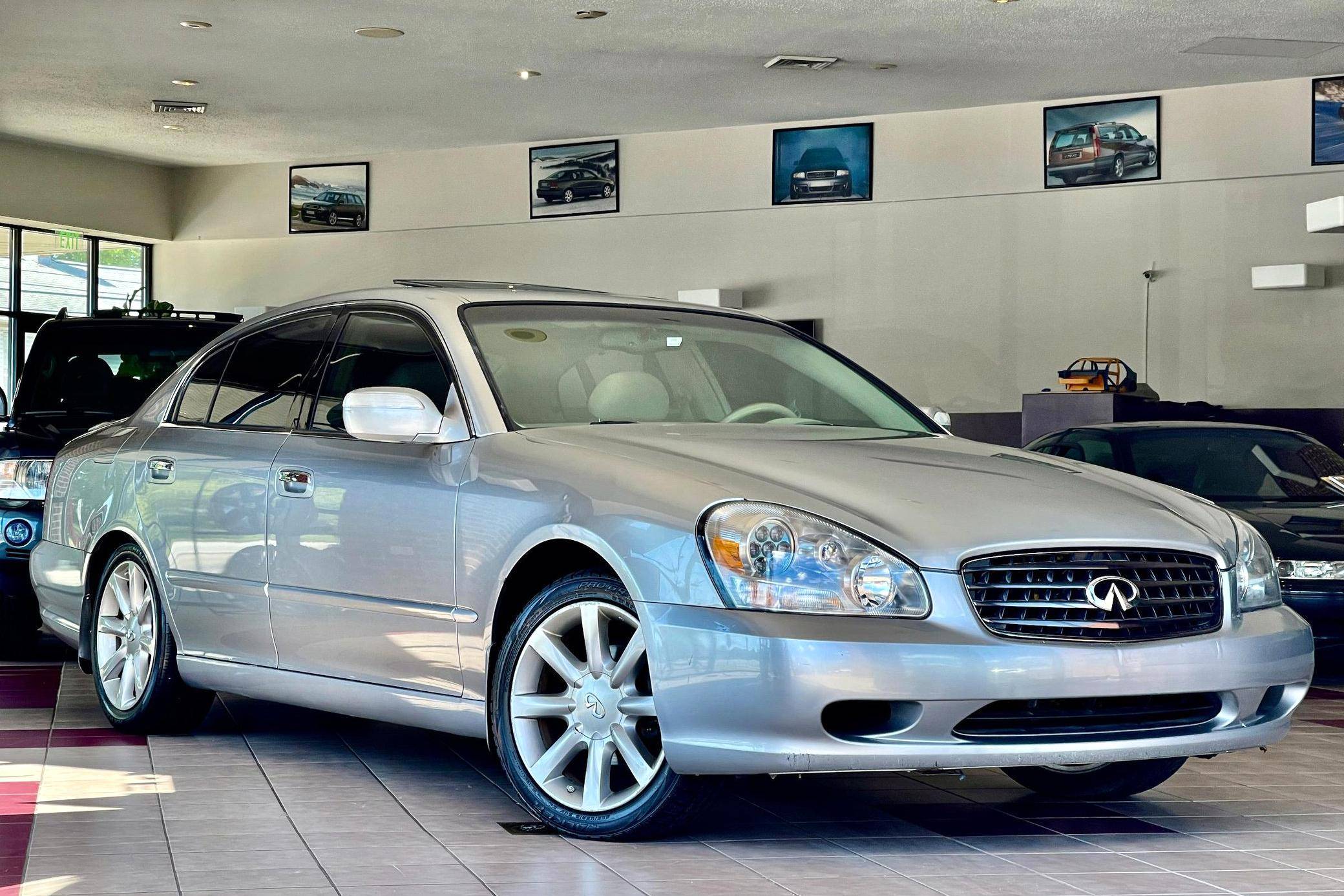 2002 Infiniti Q45