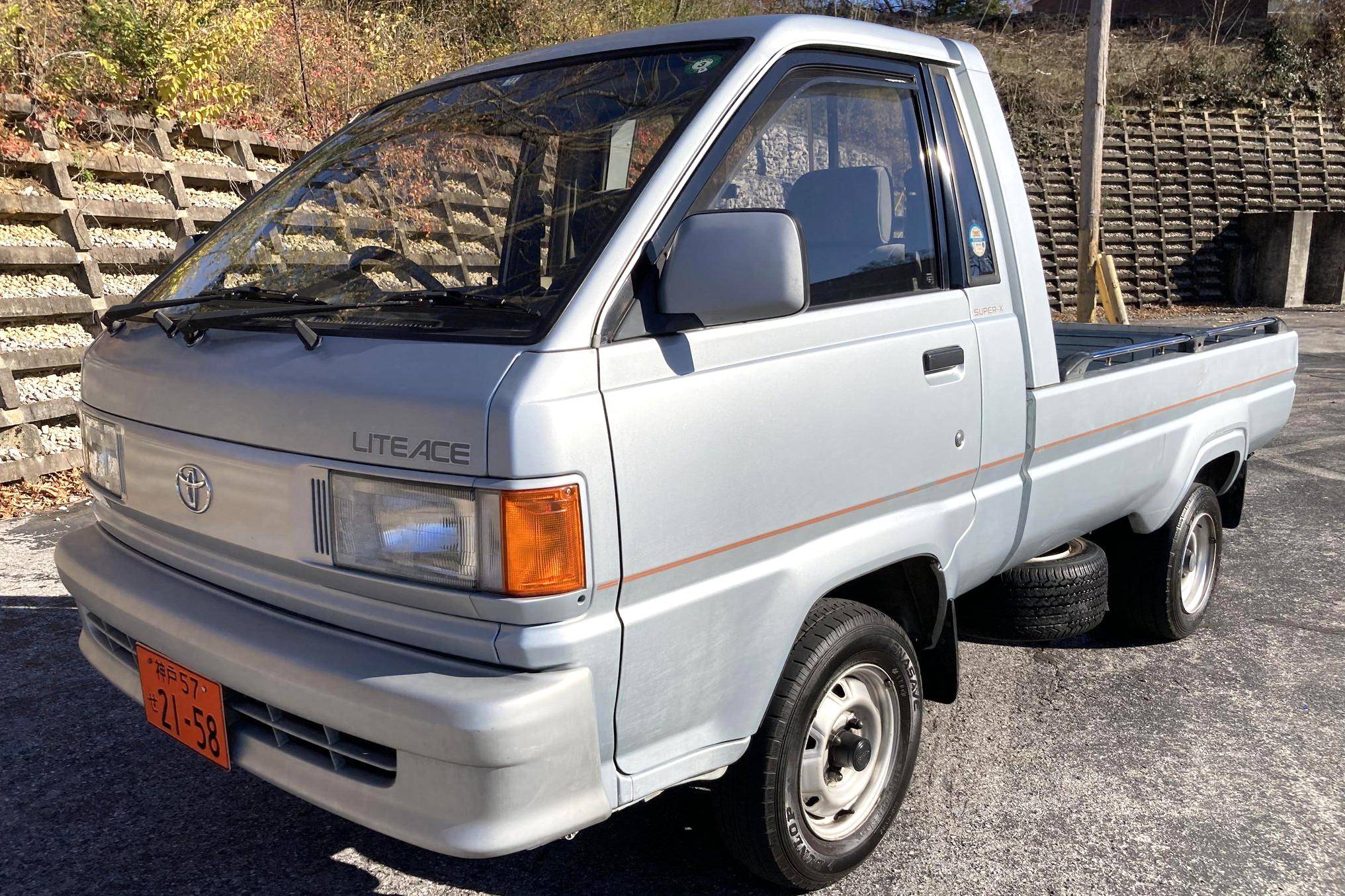 1996 Toyota LiteAce Super-X