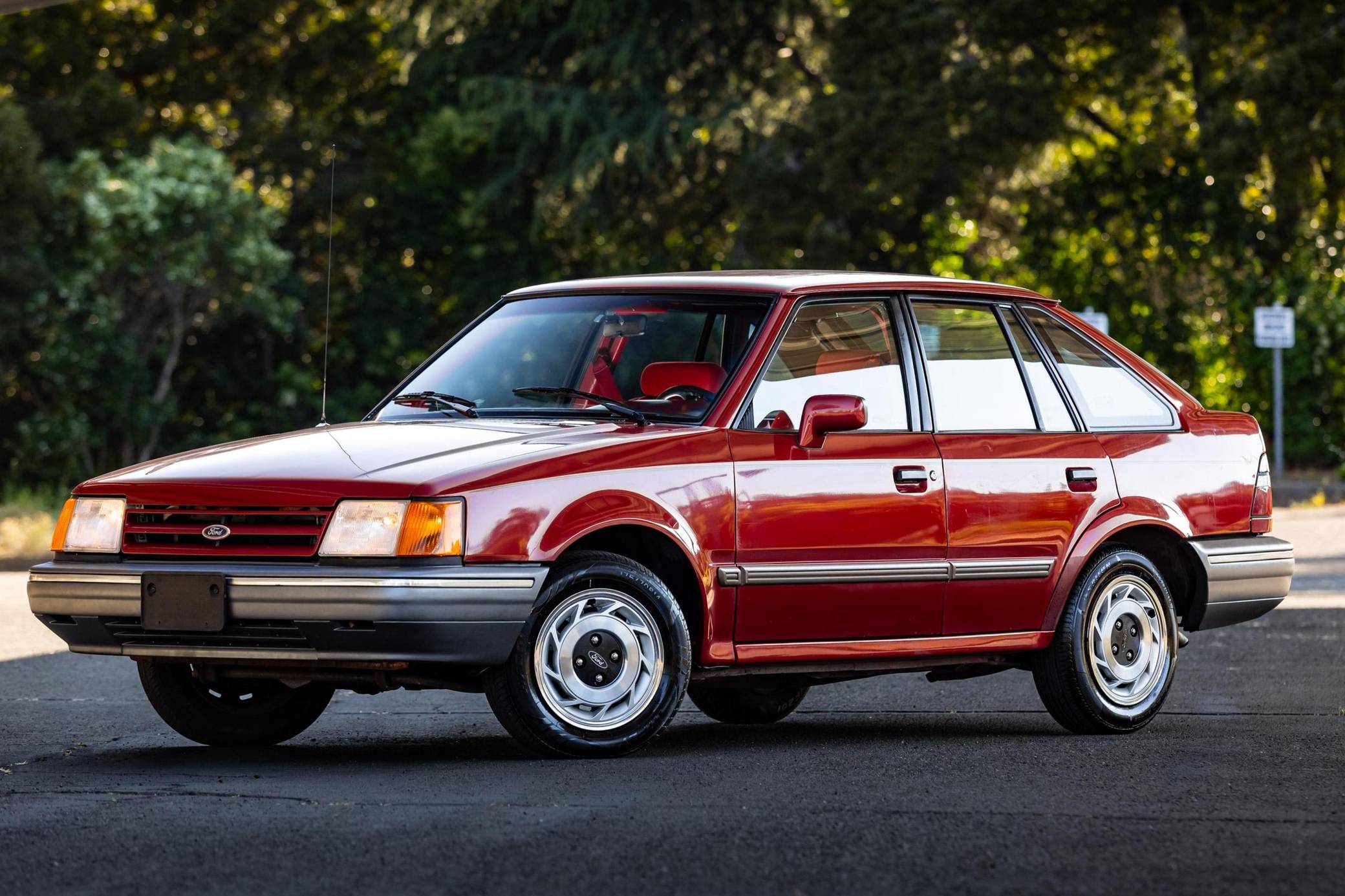 1989 Ford Escort LX Hatchback