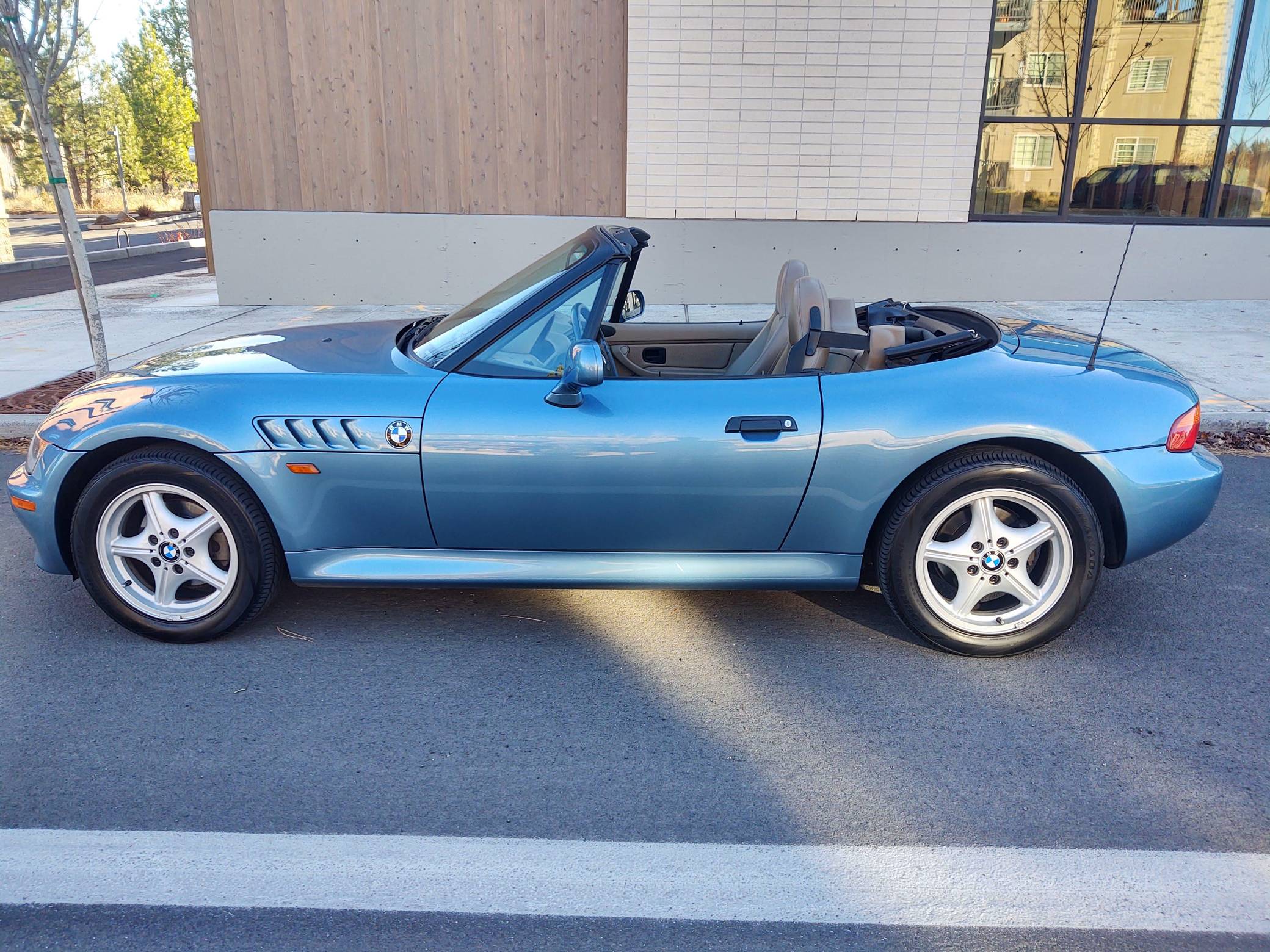 1996 BMW Z3 Roadster auction - Cars & Bids