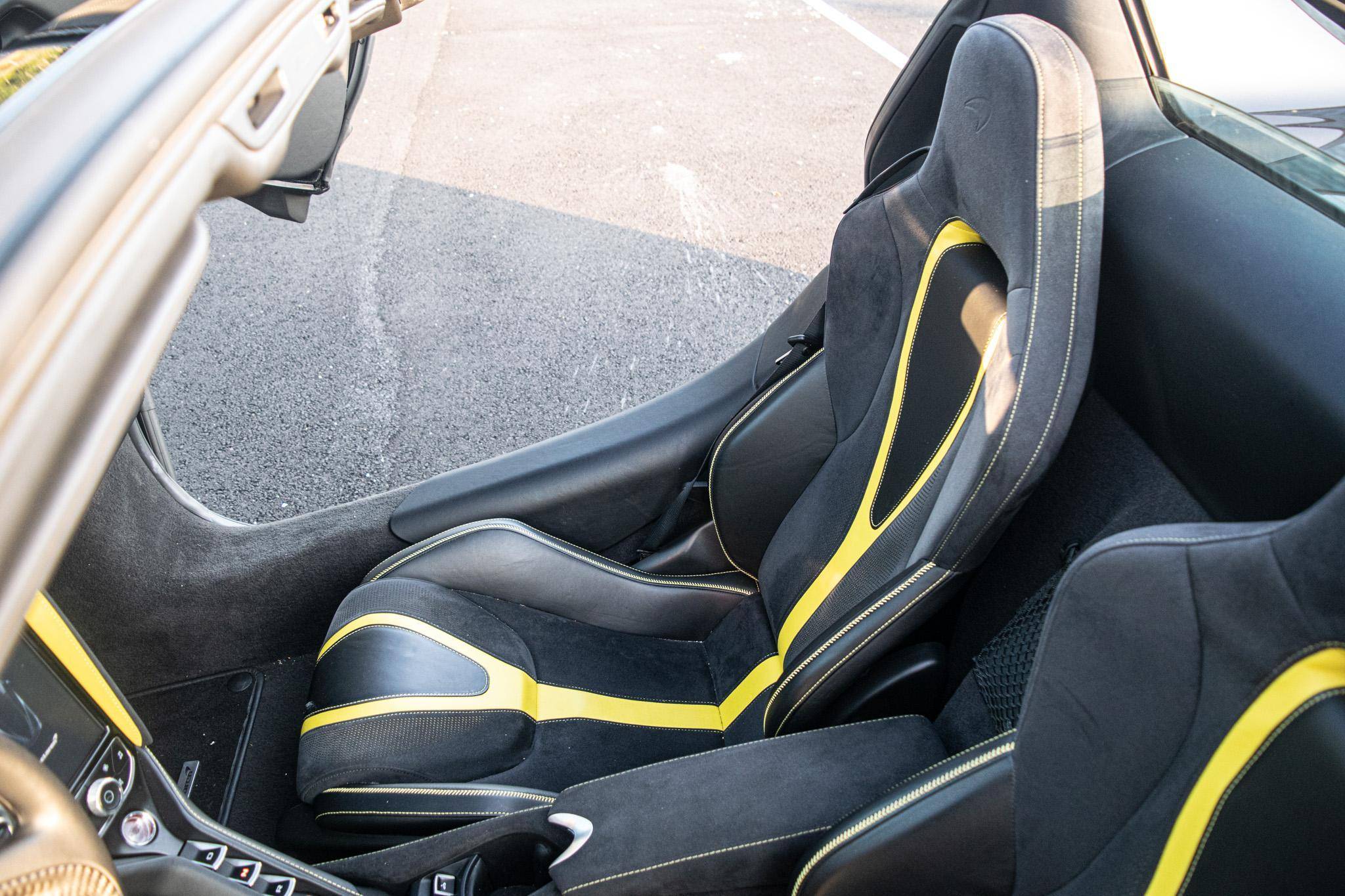 2020 McLaren 720S Spider Performance photo 88