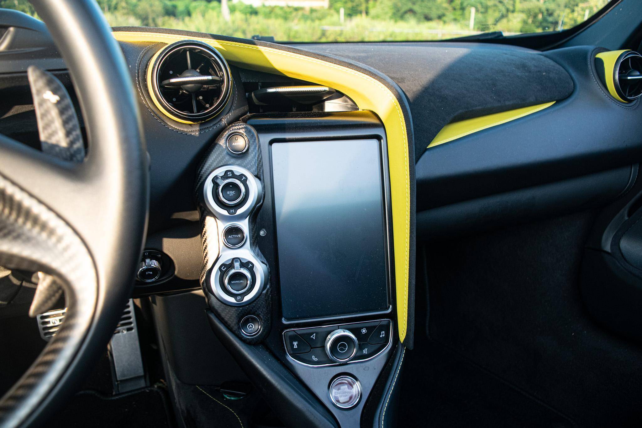 2020 McLaren 720S Spider Performance photo 104