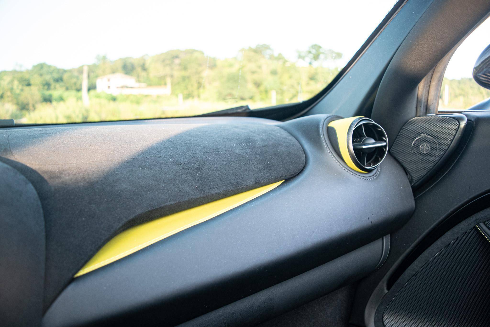 2020 McLaren 720S Spider Performance photo 102