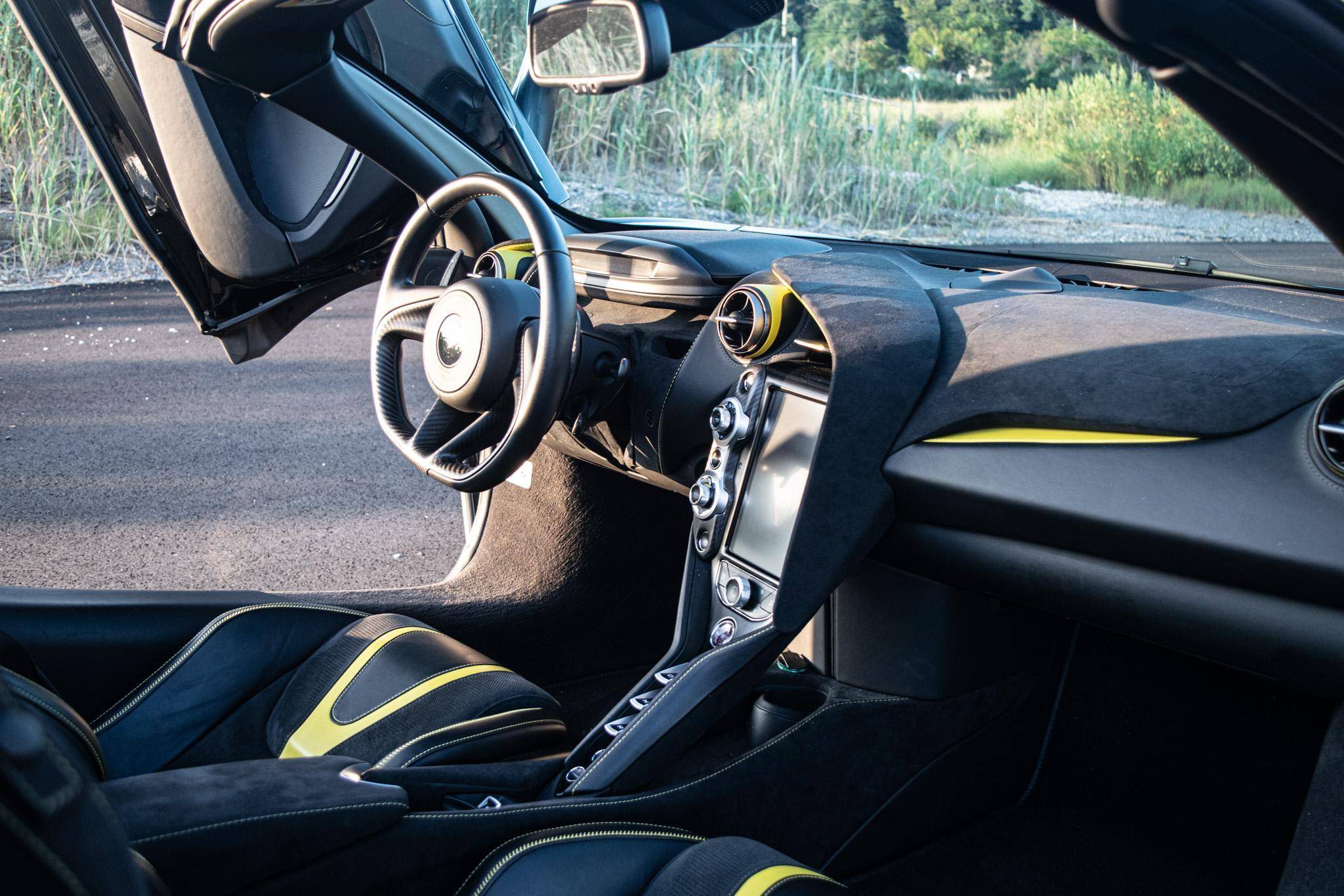 2020 McLaren 720S Spider Performance photo 100