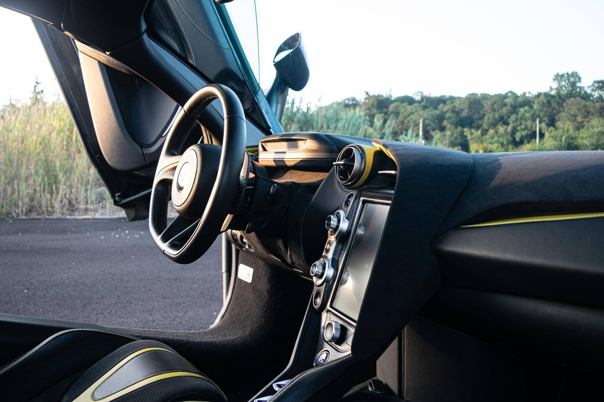 2020 McLaren 720S Spider Performance photo 101