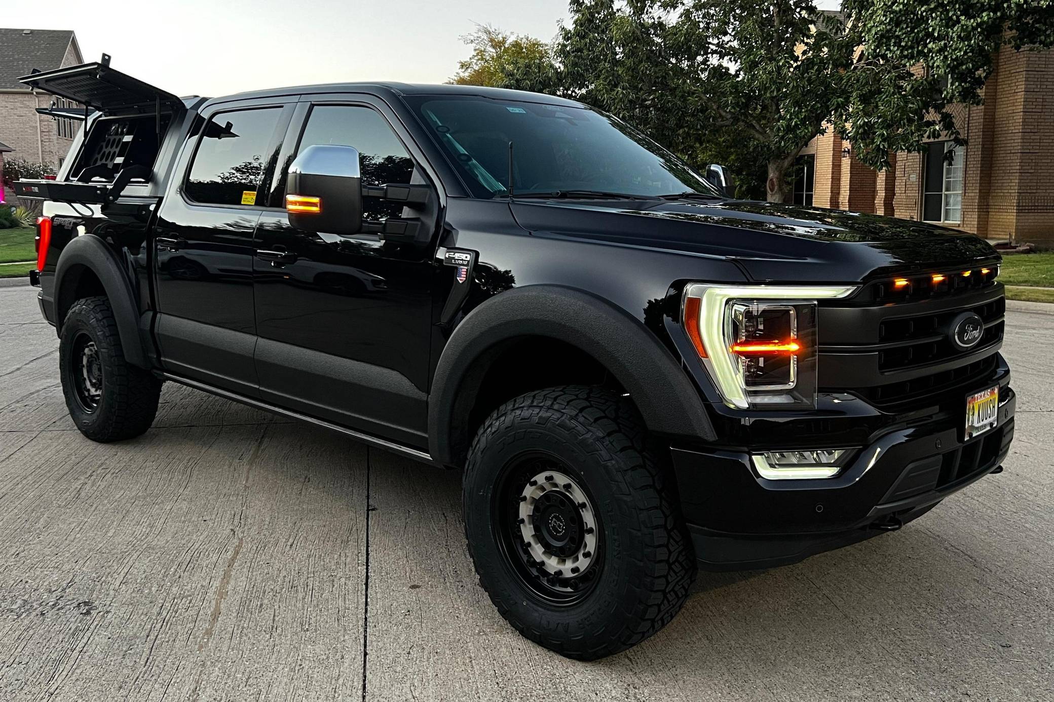 Rocker Panel Kit | FORD F-150 LARIAT 2022
