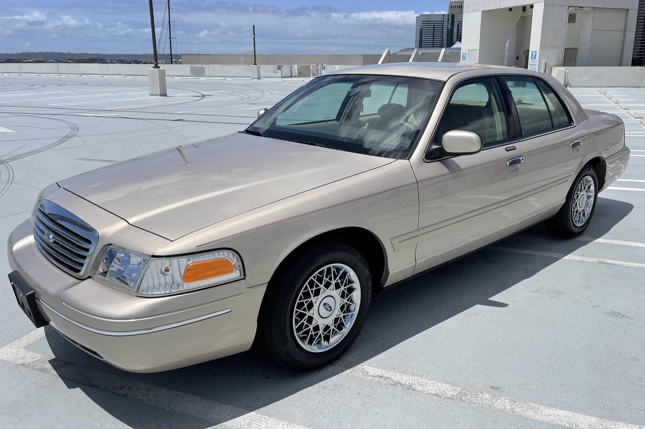 1998 Ford Crown Victoria LX for Sale Cars Bids