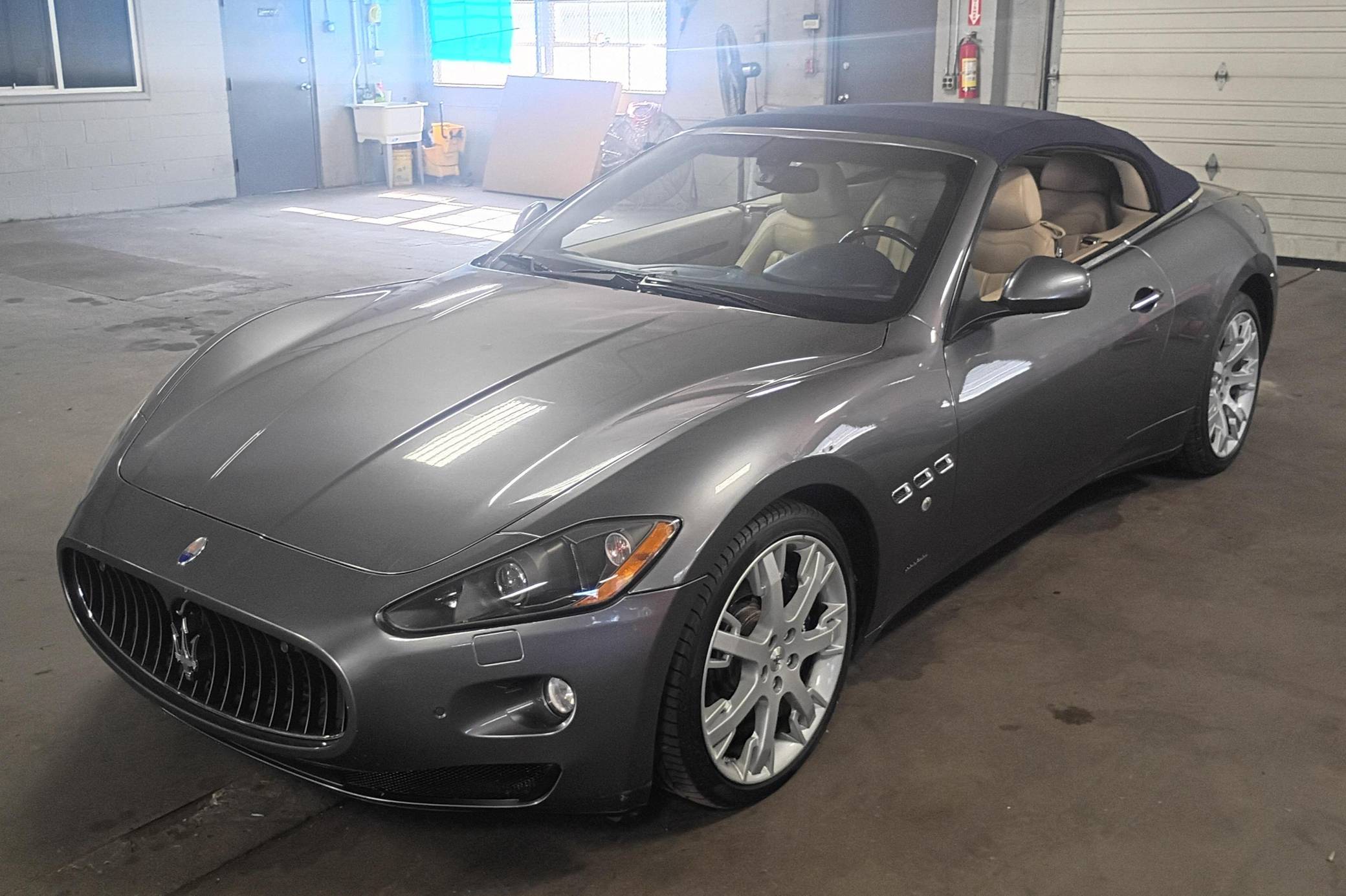 2011 Maserati GranTurismo Convertible VIN: ZAM45KMA3B0054277 for
