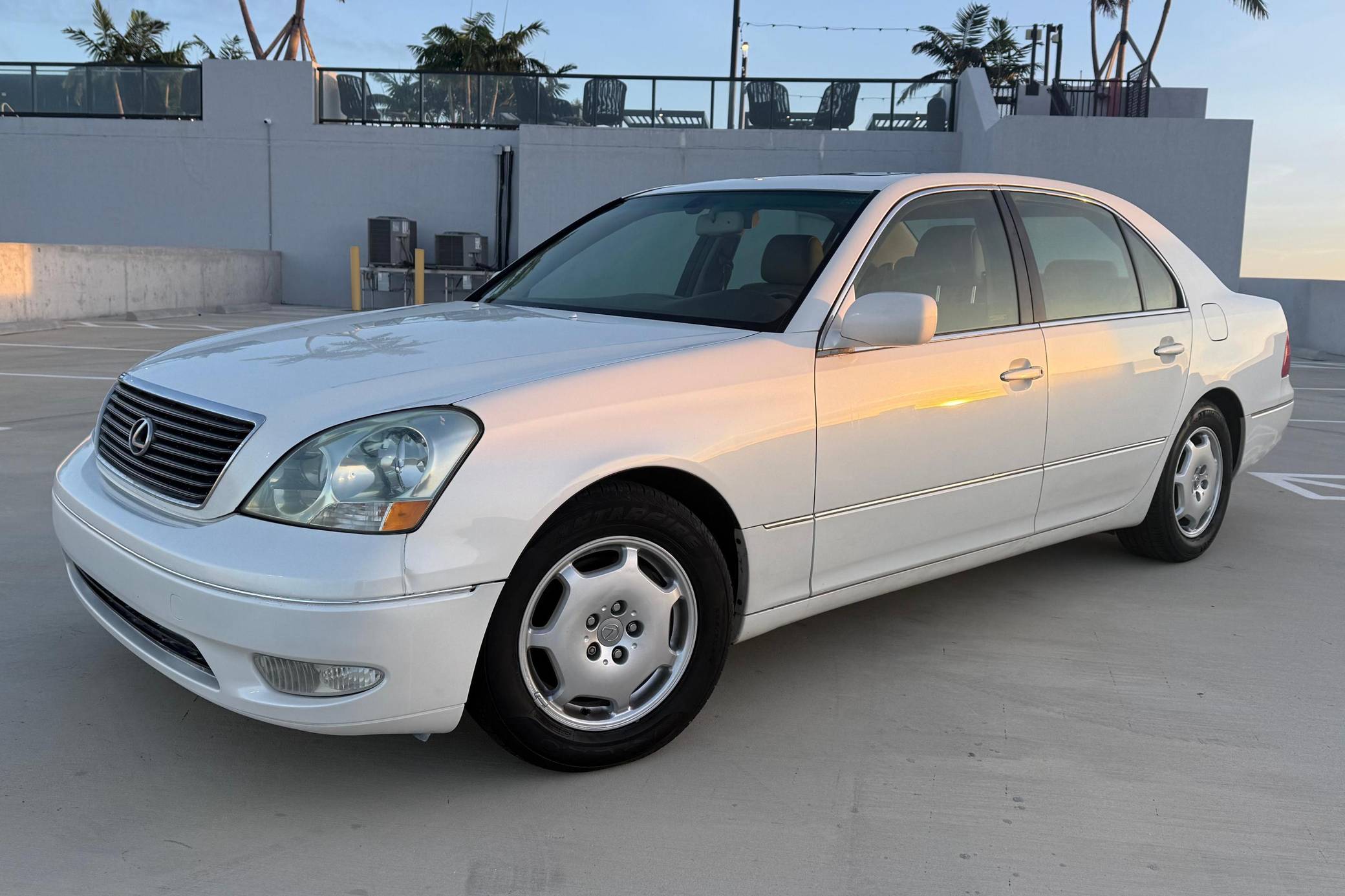 2002 Lexus LS 430 VIN: JTHBN30FX20089061 for Sale - Cars & Bids
