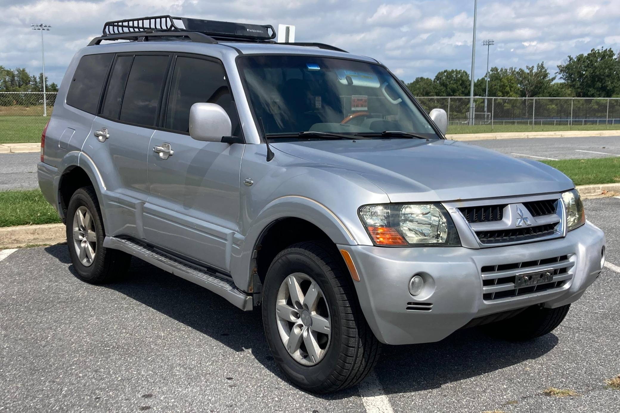 2005 Mitsubishi Montero Limited