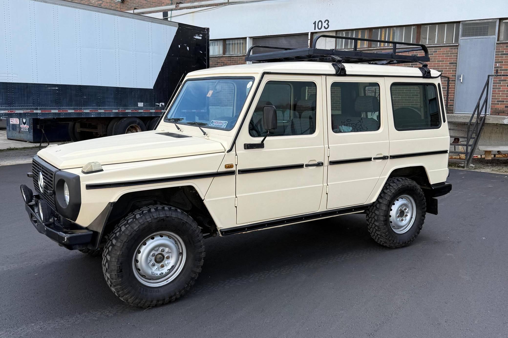 Mercedes-Benz 300GD W460