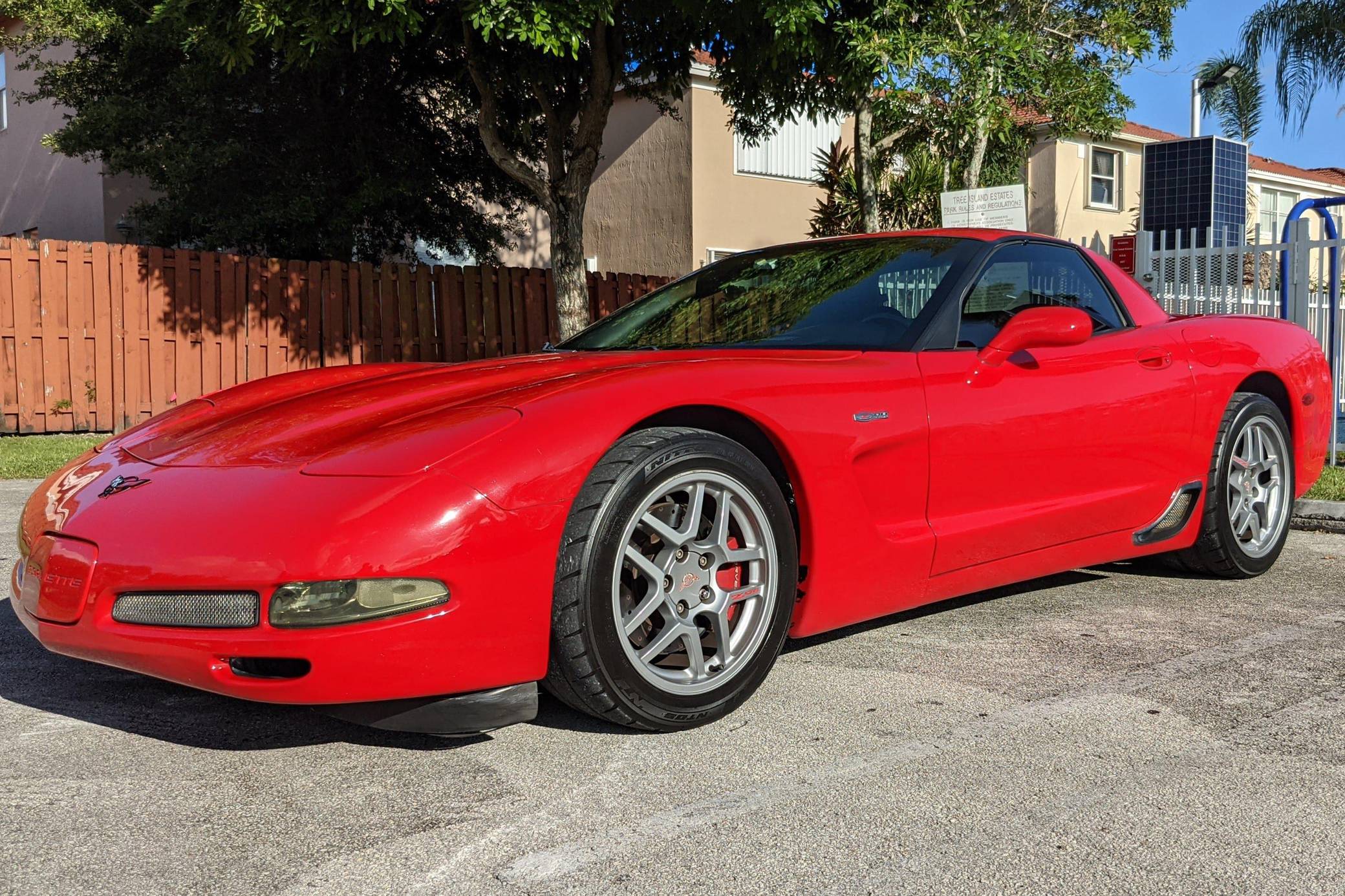 1G1YY12S825111071
