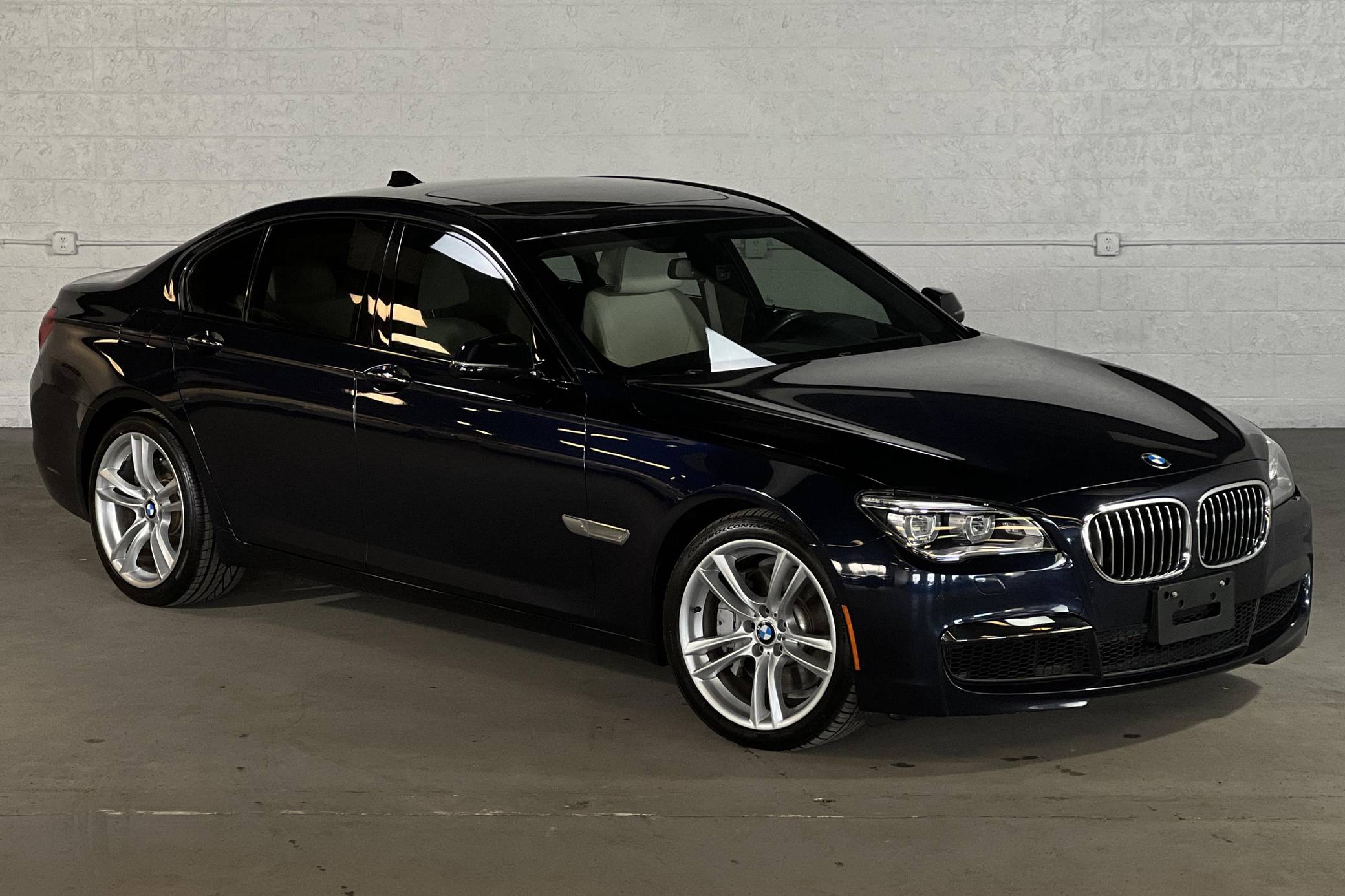 2015 BMW 750i xDrive