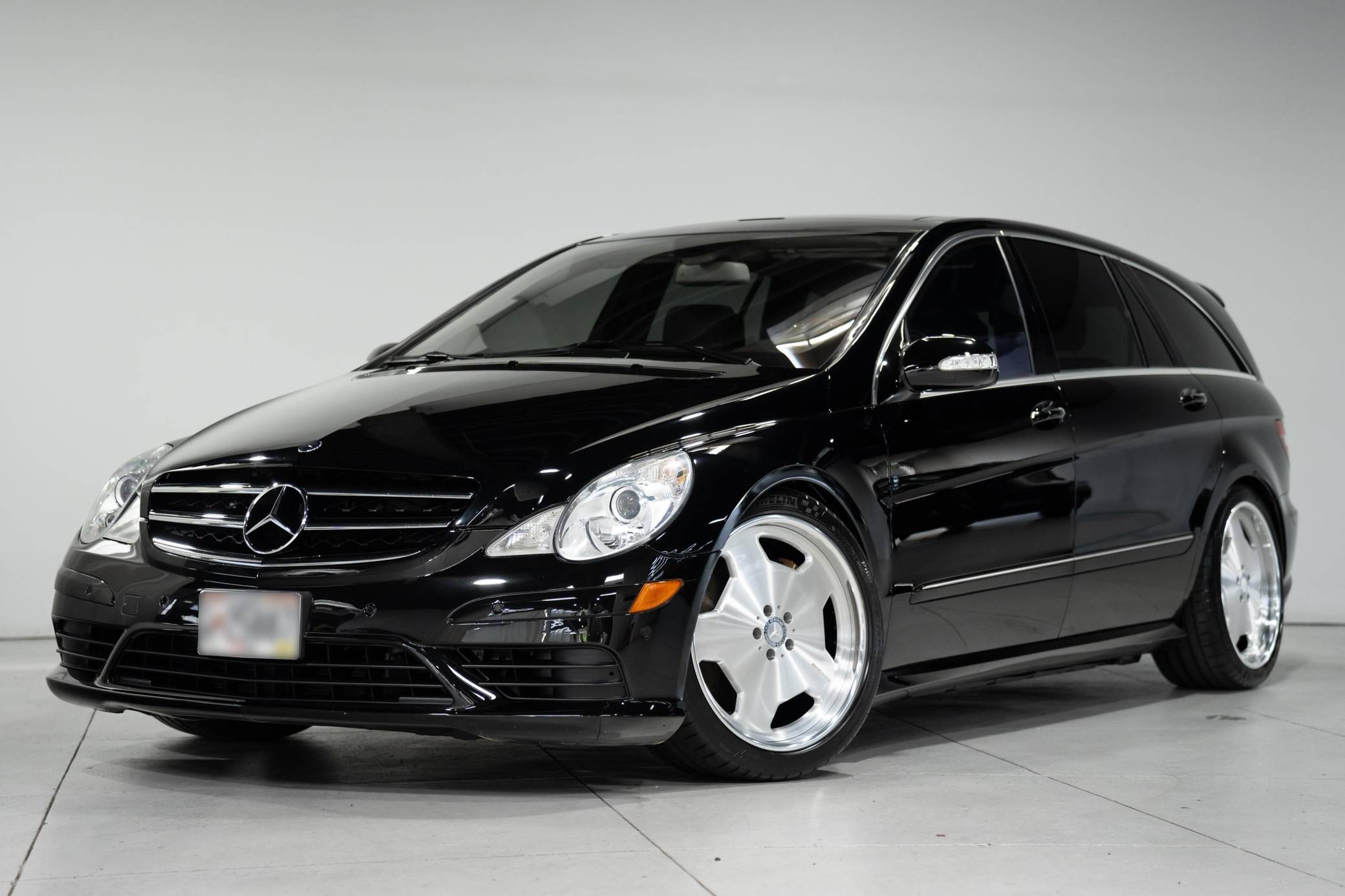 2007 Mercedes-Benz R63 AMG VIN: 4JGCB77E87A060108 for Sale - Cars & Bids