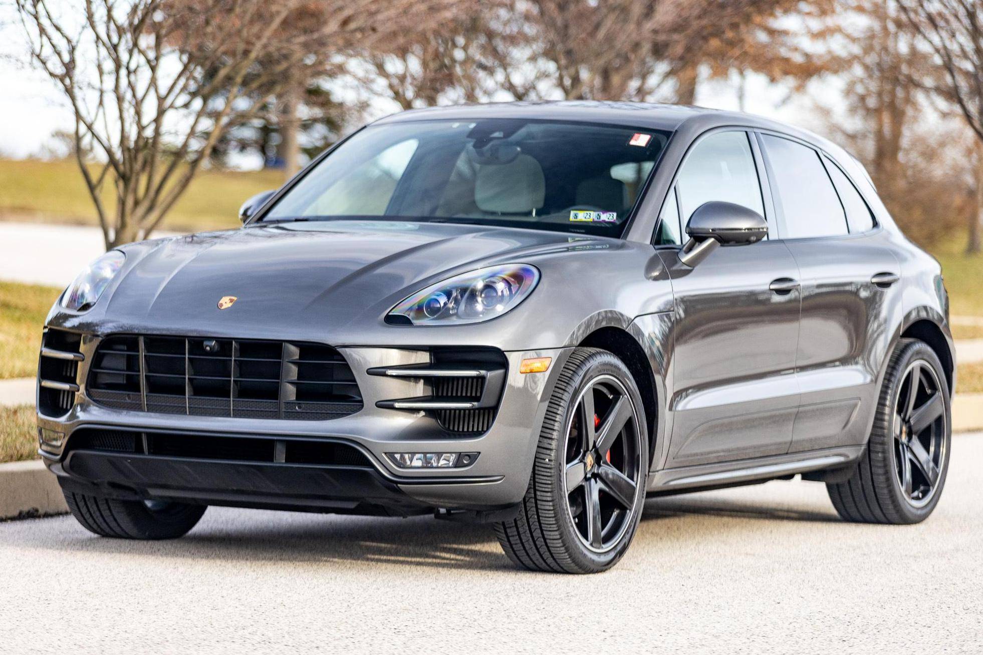 2016 Porsche Macan Turbo