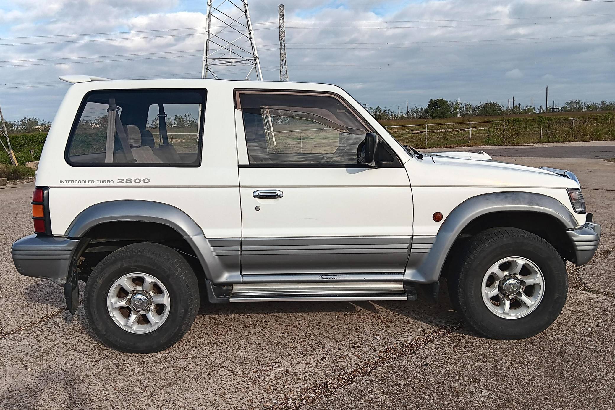 1995 Mitsubishi Pajero 2-Door 4x4