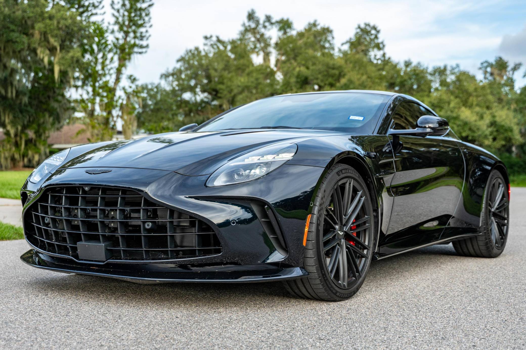 2025 Aston Martin Vantage VIN: SCFSMGFW2SGN10430 for Sale - Cars