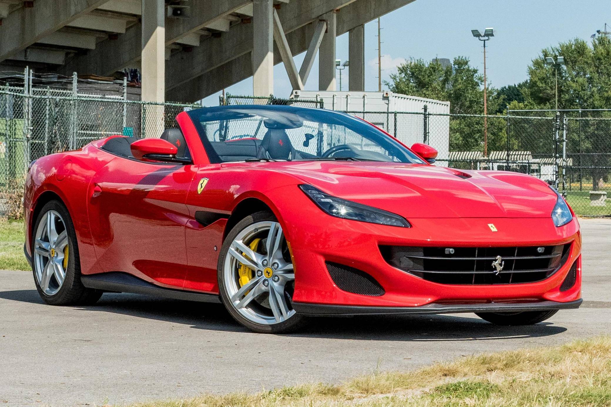 2019 Ferrari Portofino VIN: ZFF89FPAXK0241398 for Sale - Cars & Bids