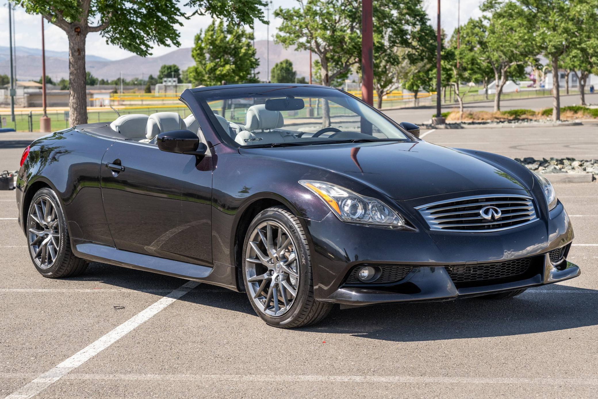 2013 Infiniti G37